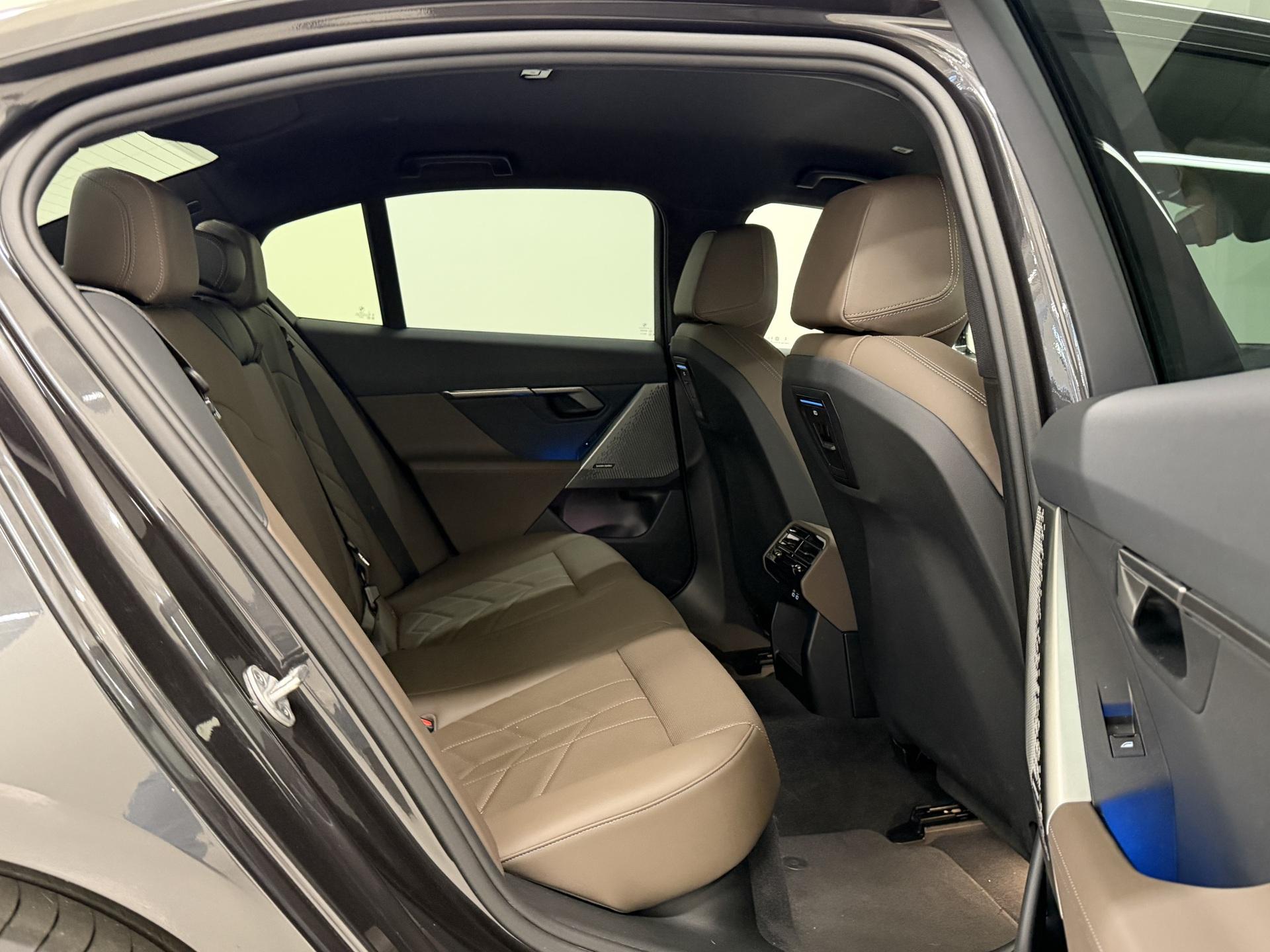 BMW 530 2024