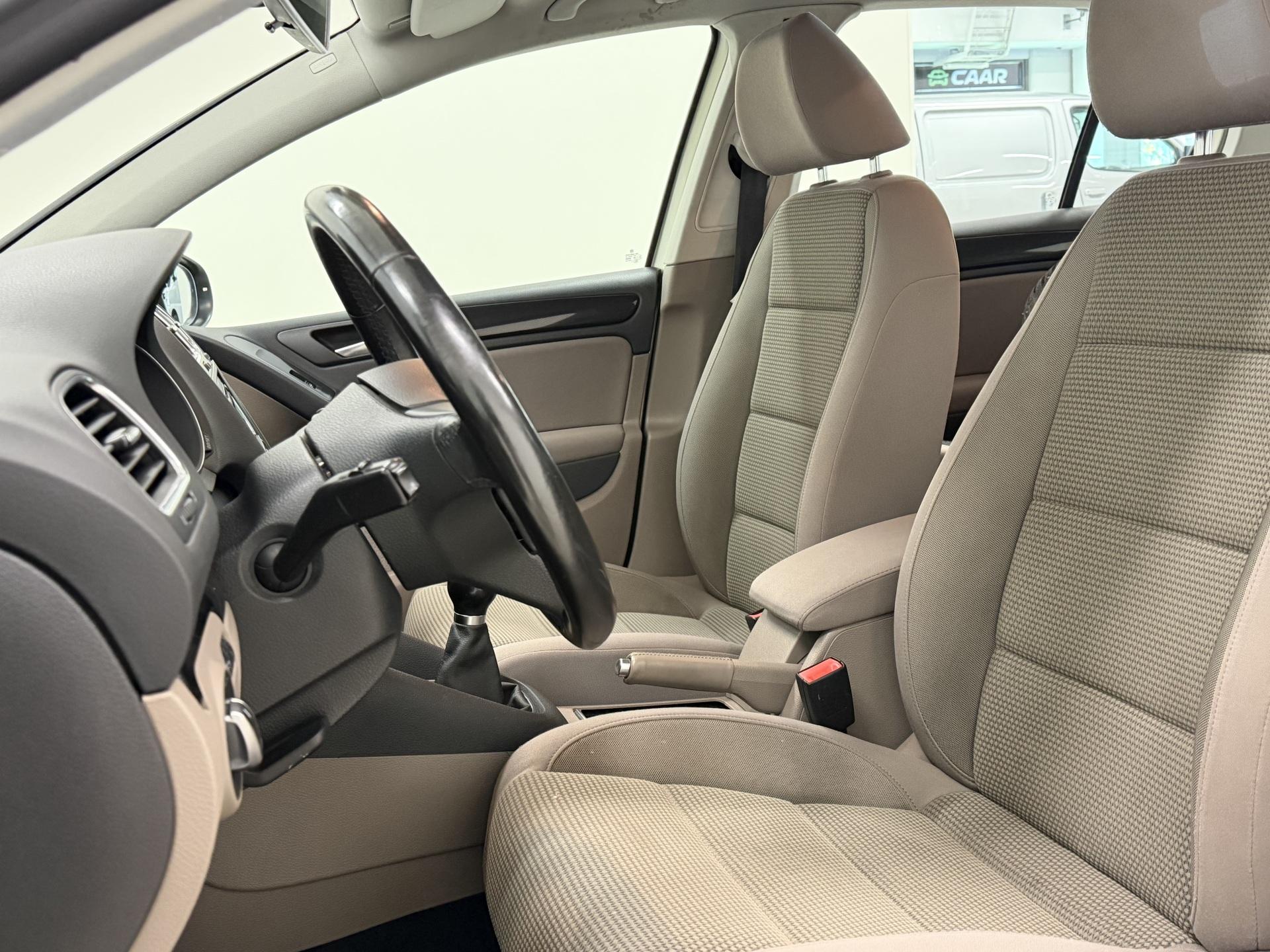 VOLKSWAGEN Golf 2011