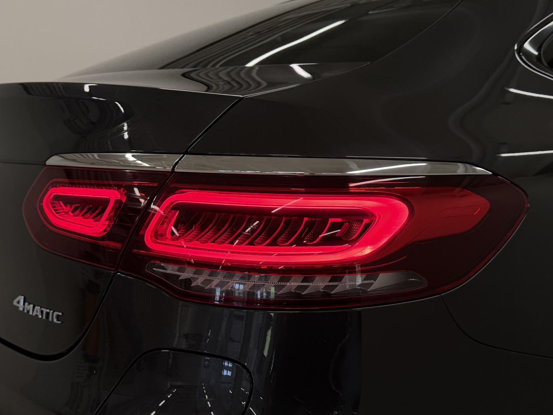 MERCEDES-BENZ GLC 2023