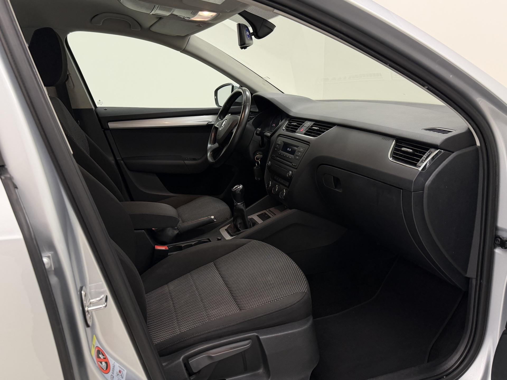 SKODA Octavia 2014