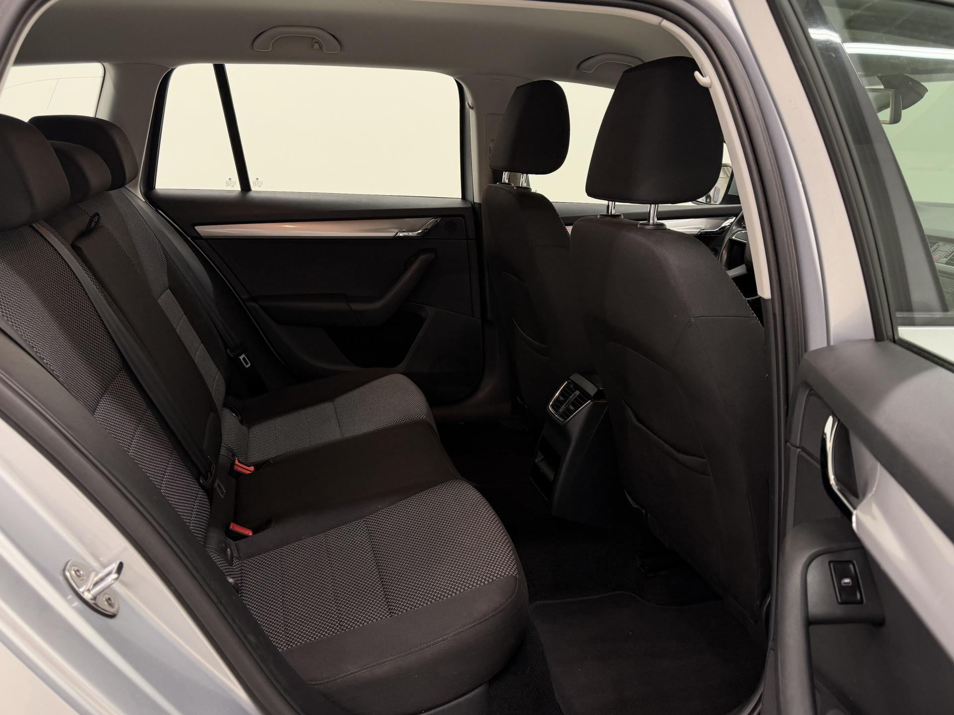 SKODA Octavia 2014