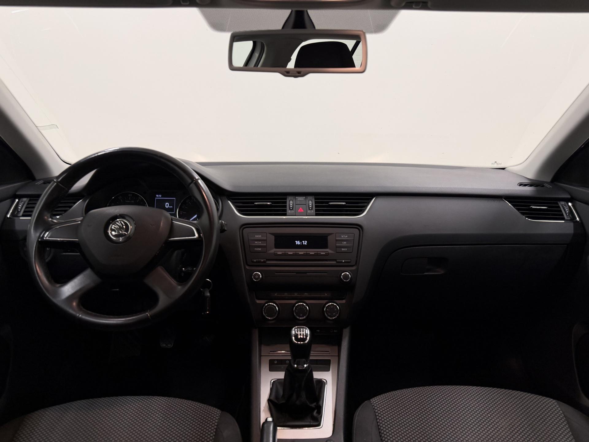 SKODA Octavia 2014
