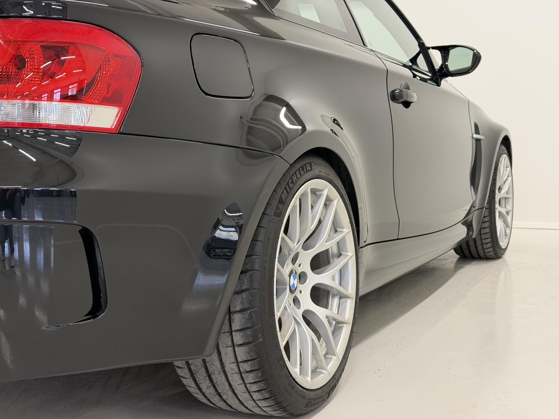 BMW 1M 2011