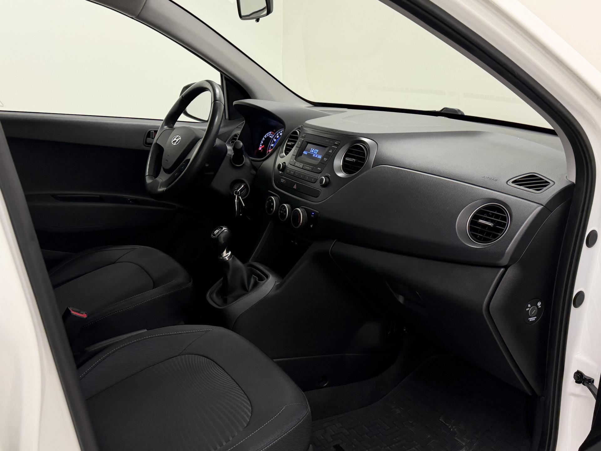 HYUNDAI i10 2018