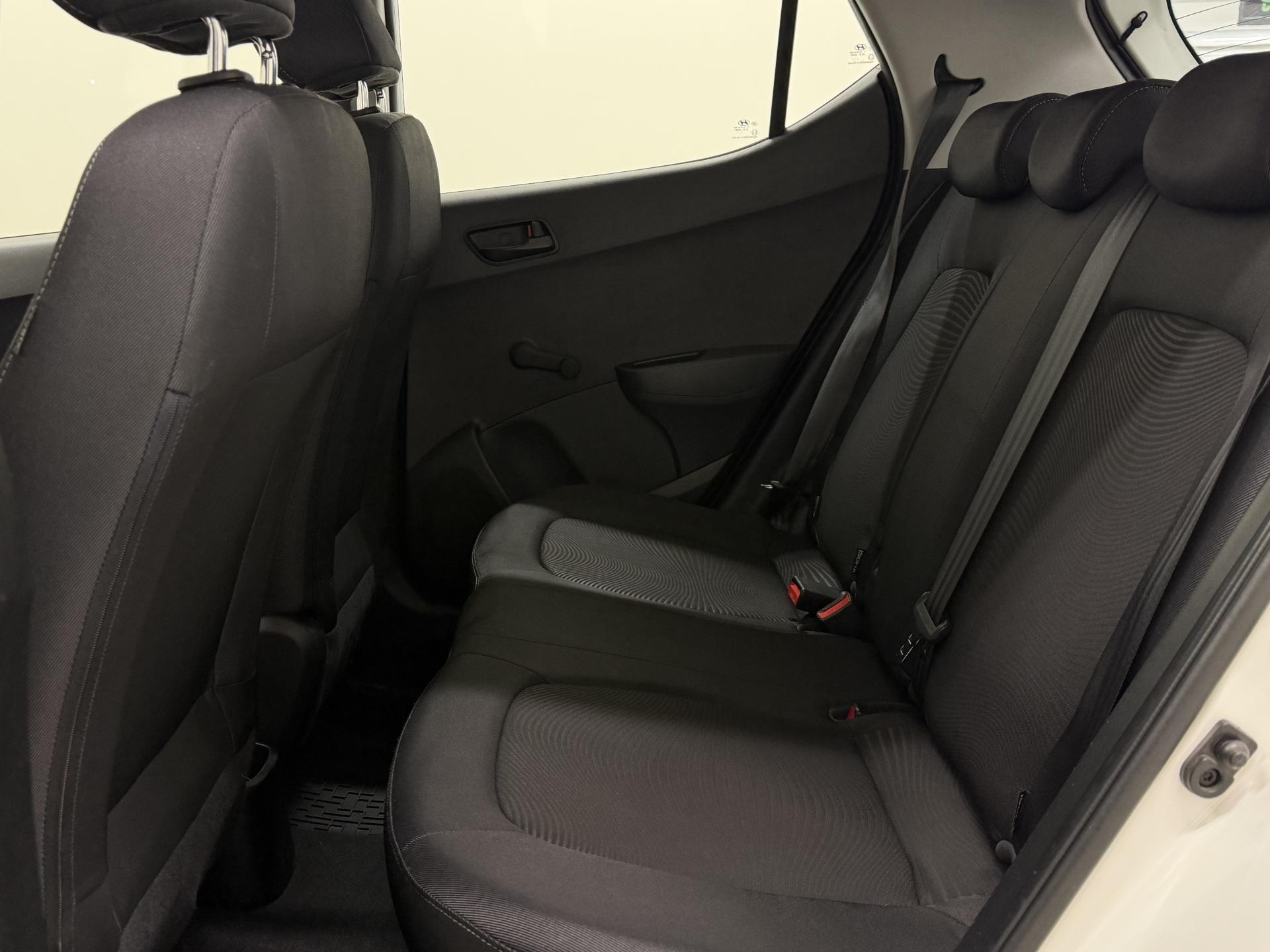 HYUNDAI i10 2018