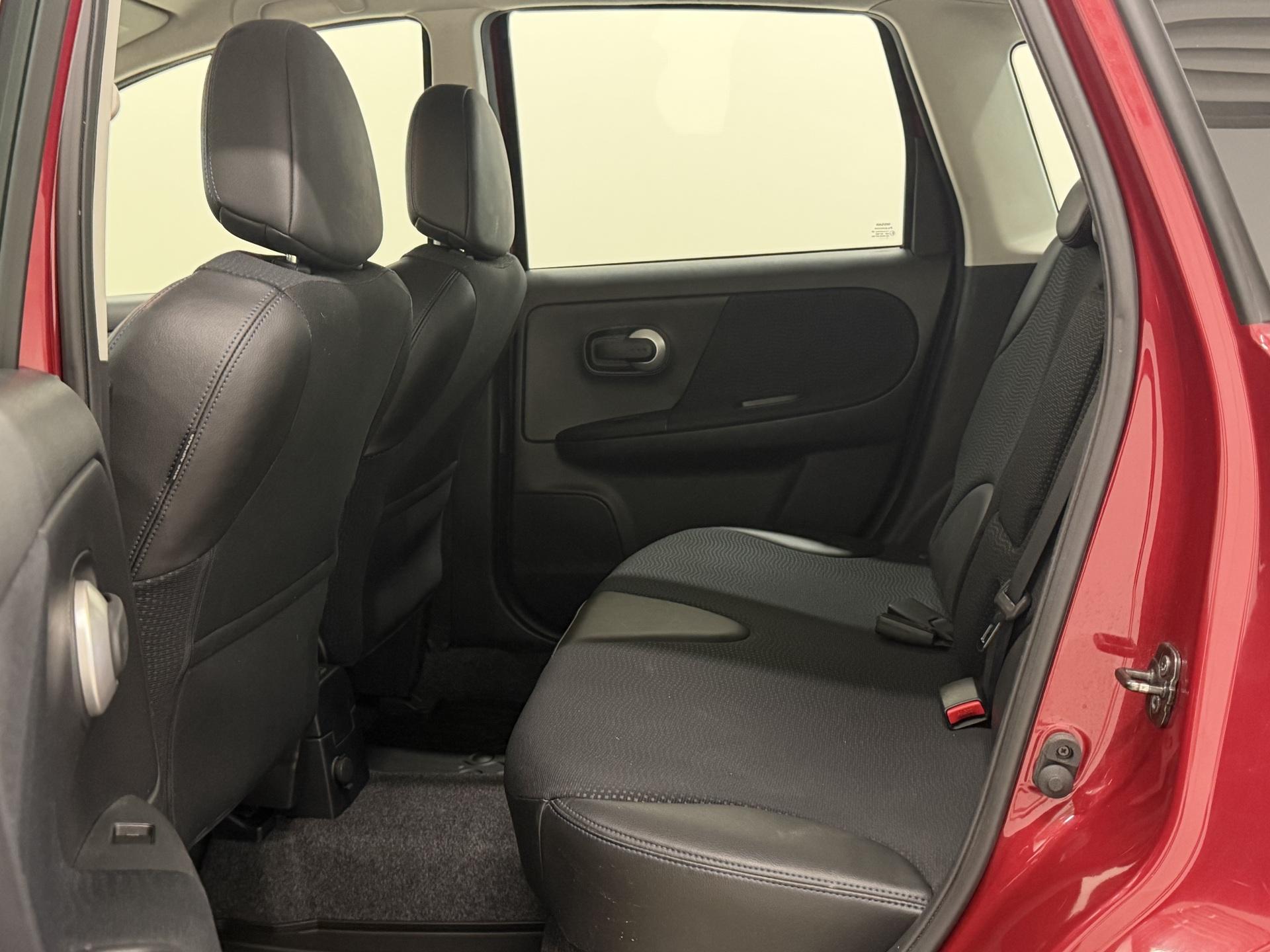 NISSAN Note 2013