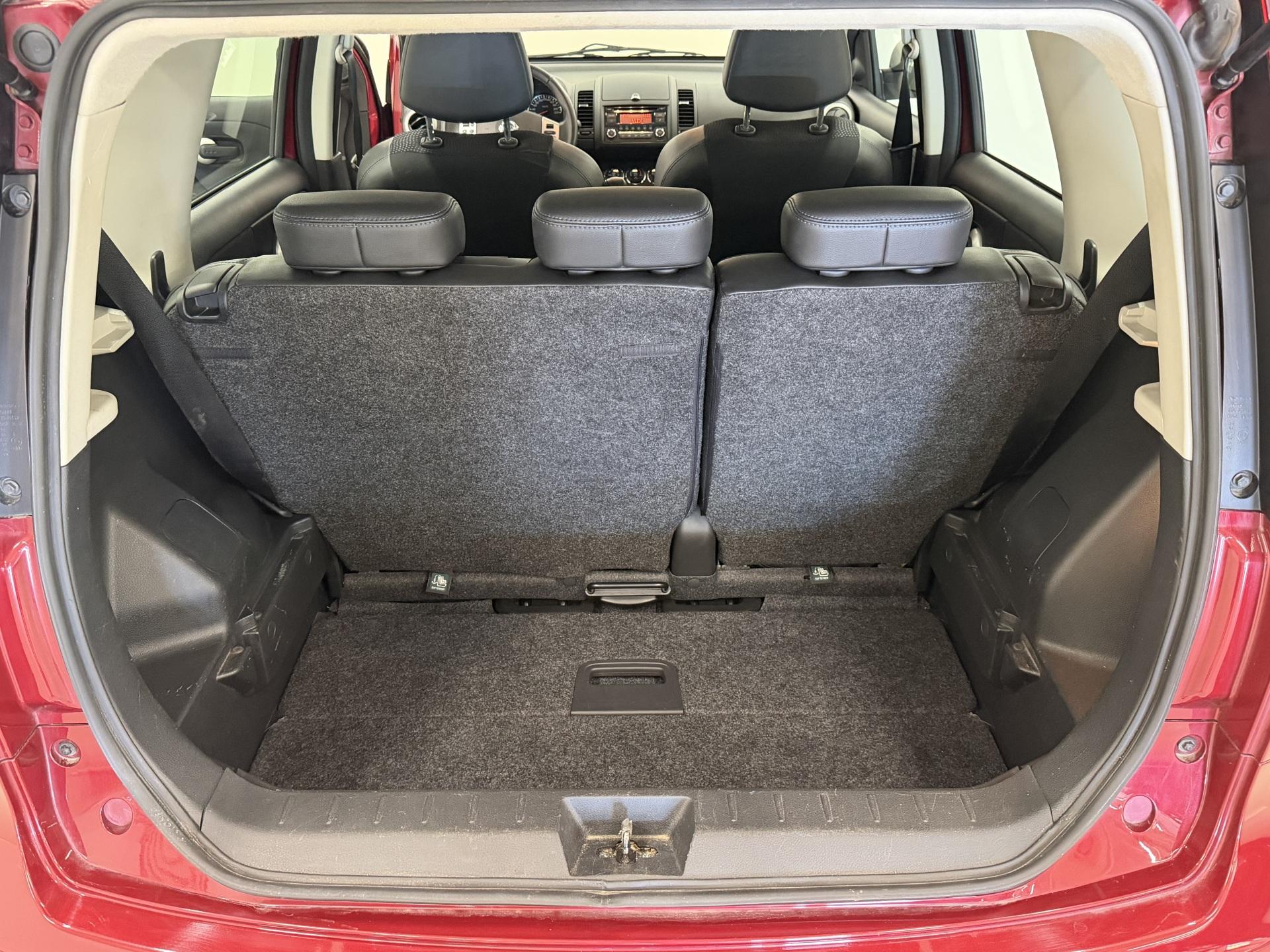 NISSAN Note 2013