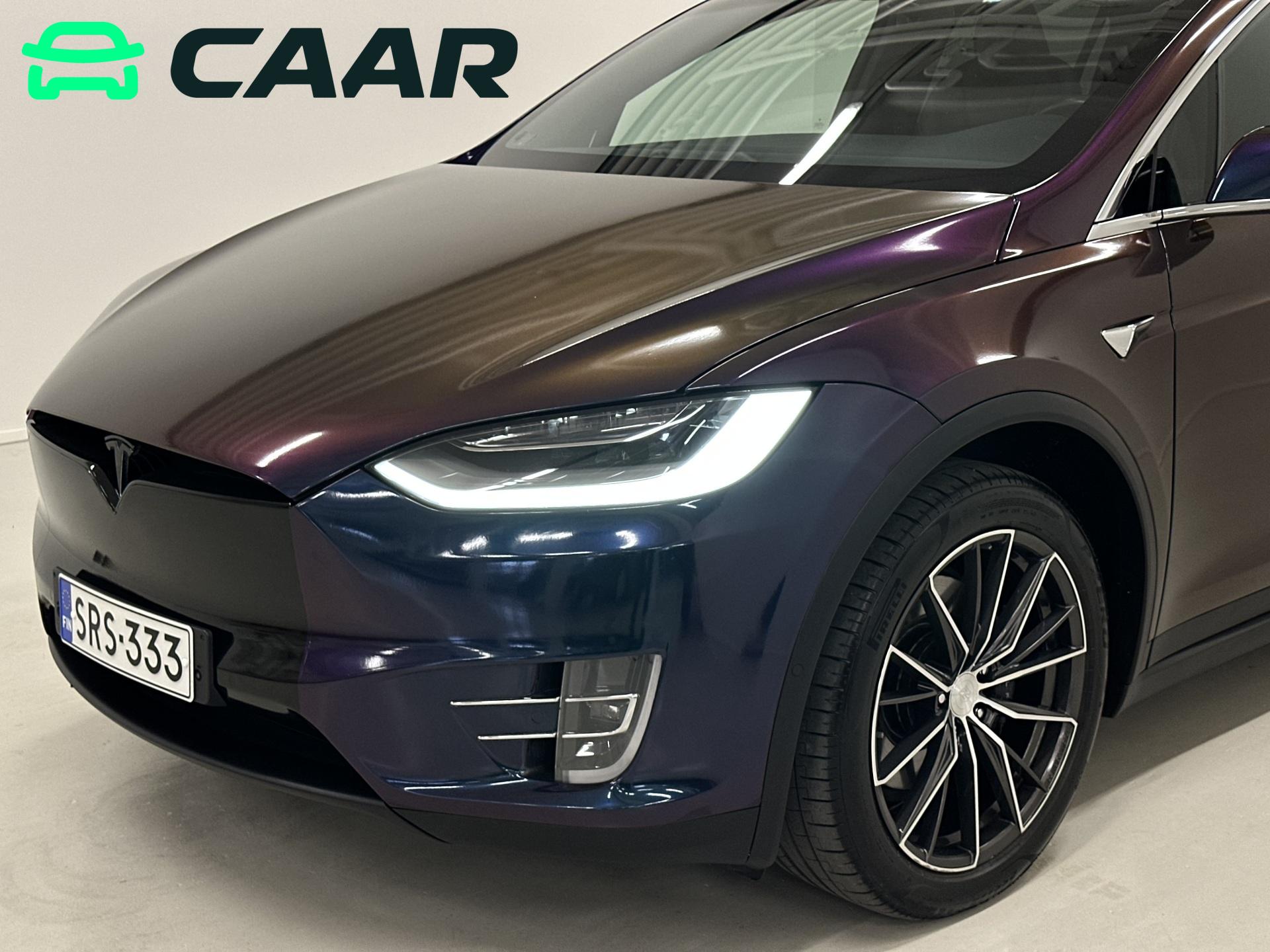 TESLA Model X 2021
