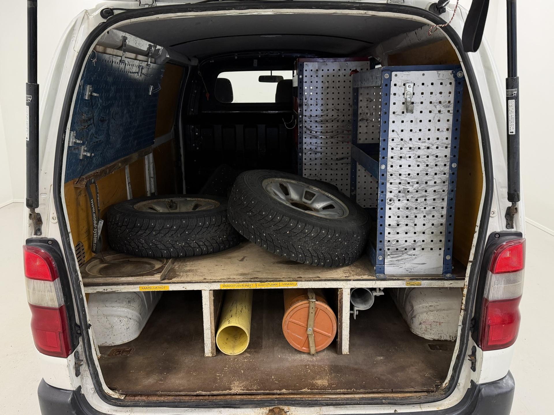 TOYOTA HIACE 2008