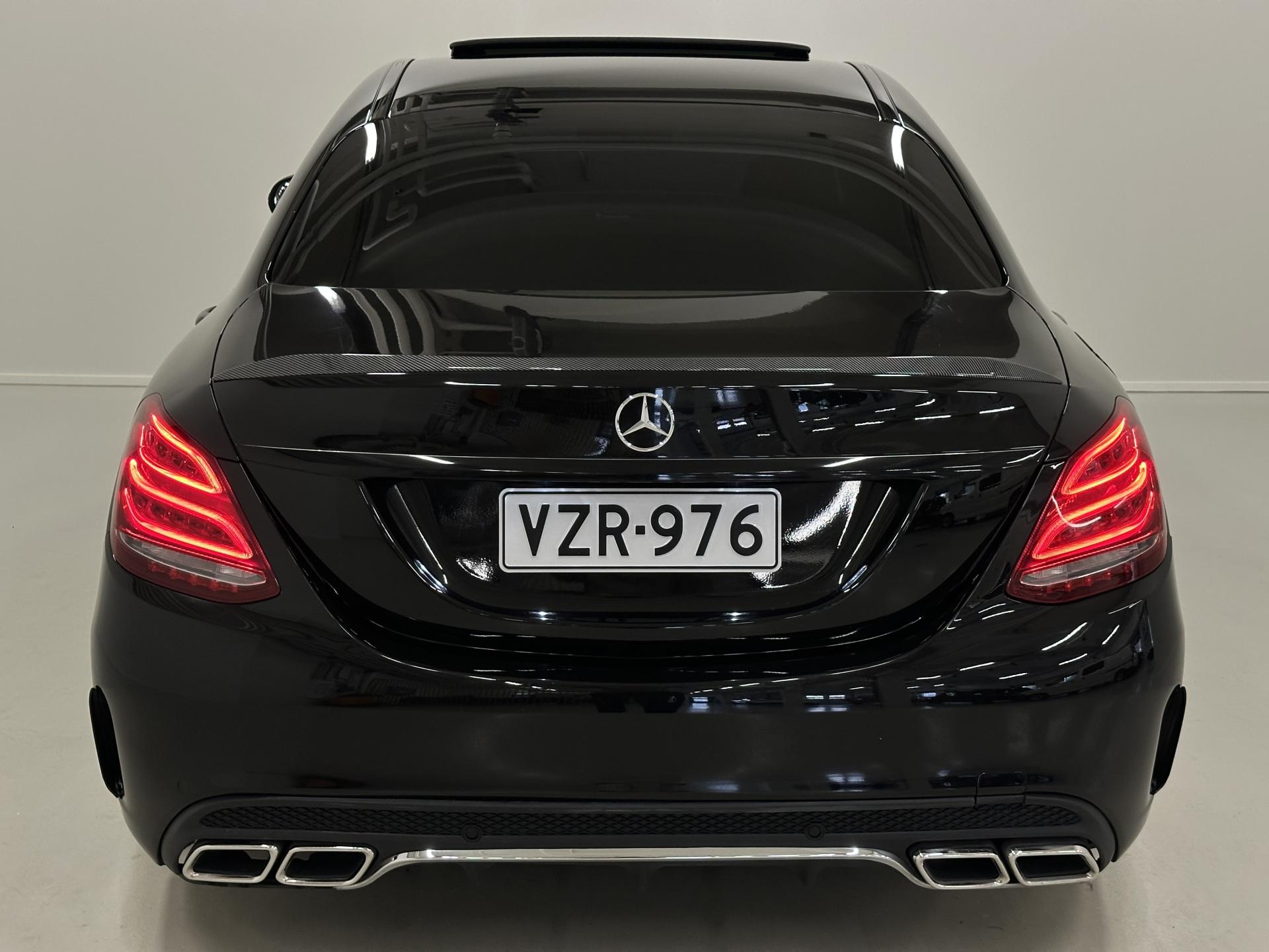 MERCEDES-BENZ C 2015