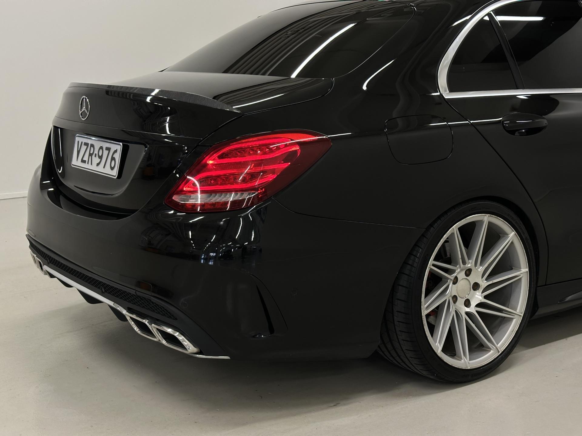 MERCEDES-BENZ C 2015