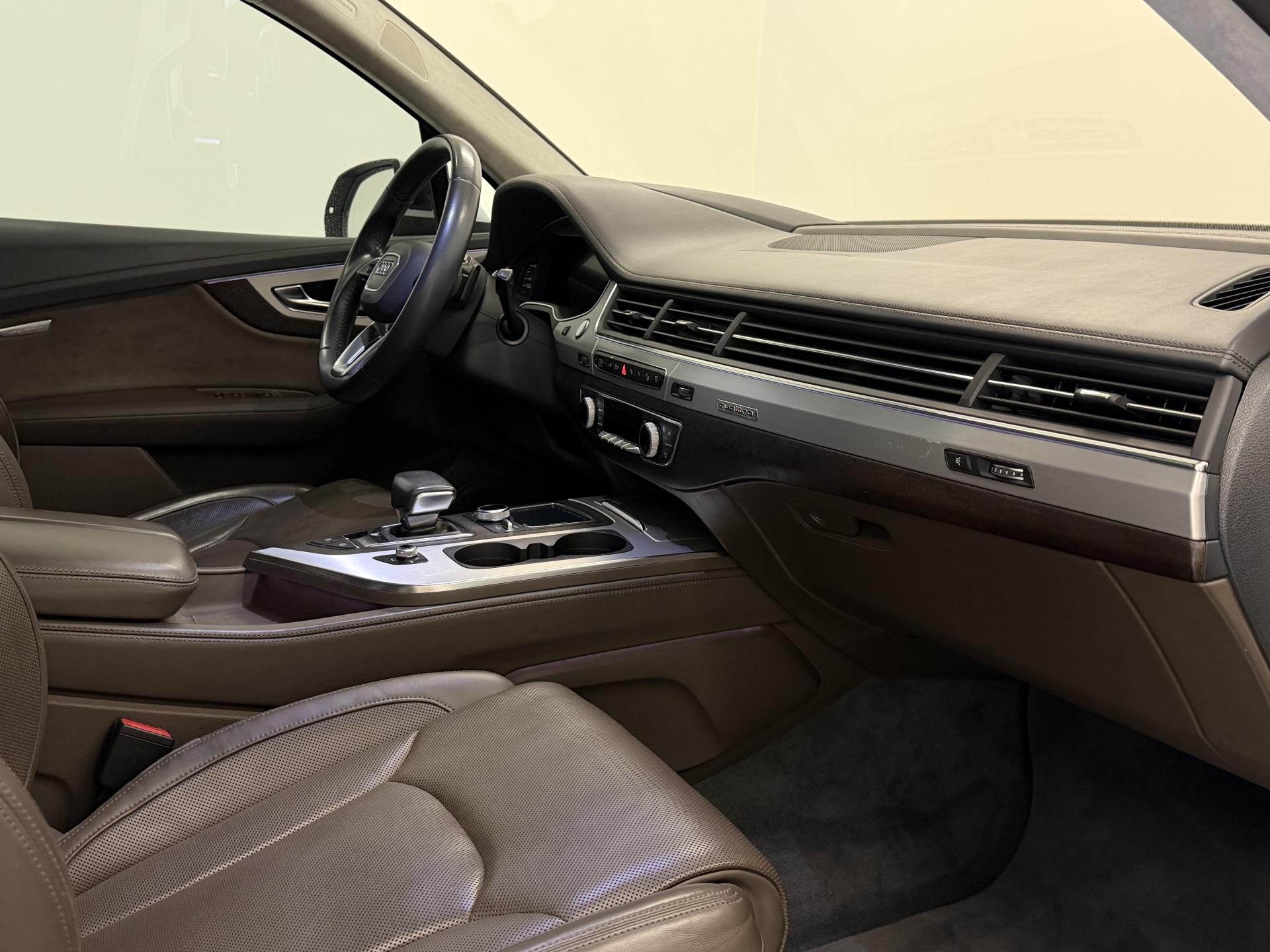 AUDI Q7 2018