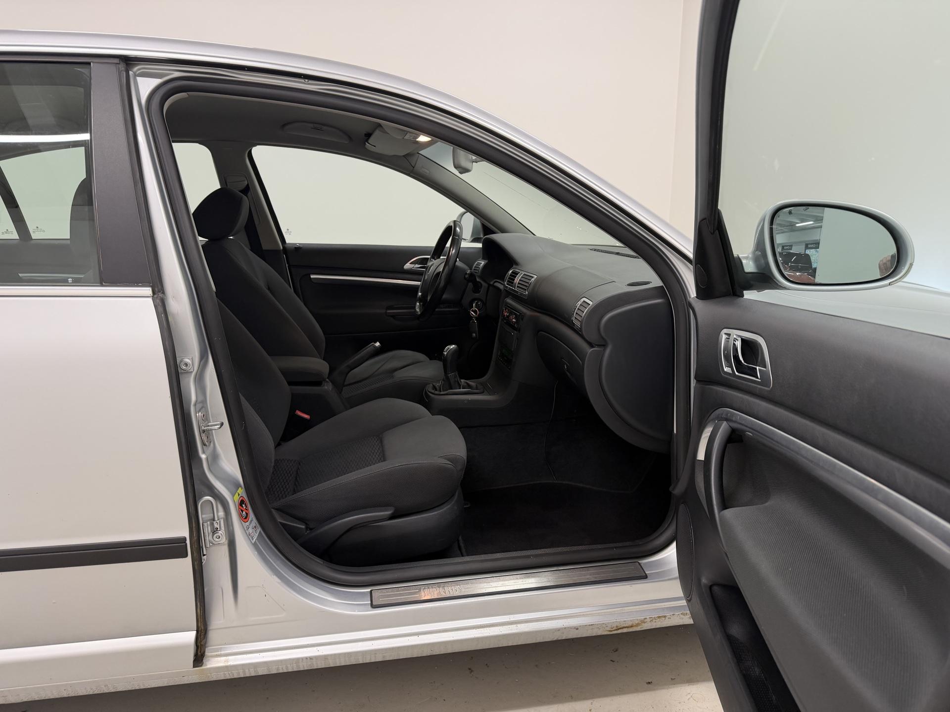 SKODA Superb 2008