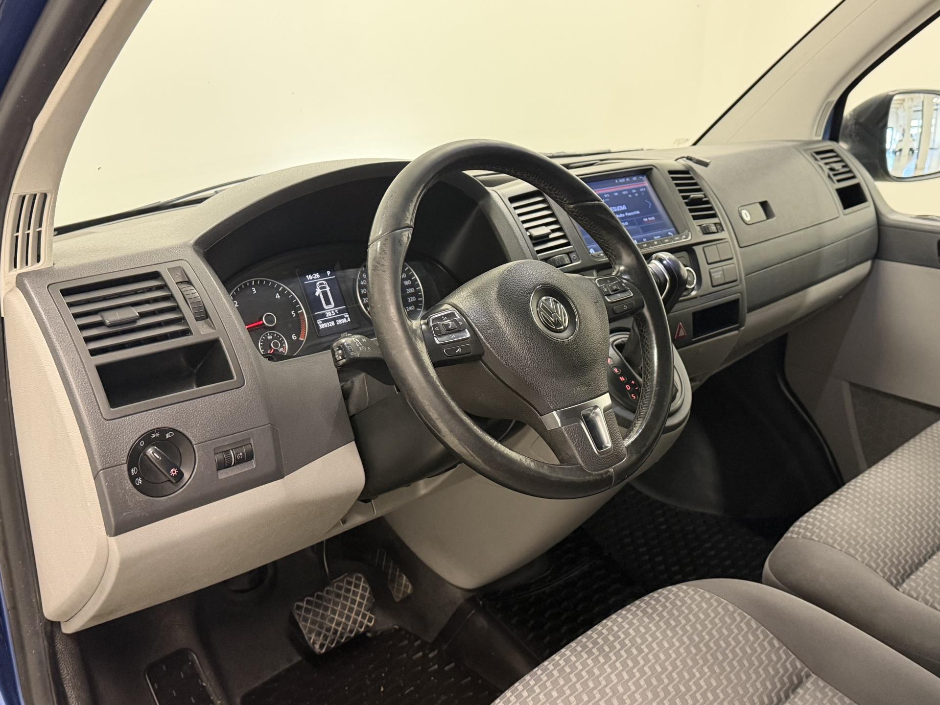 VOLKSWAGEN Transporter 2013