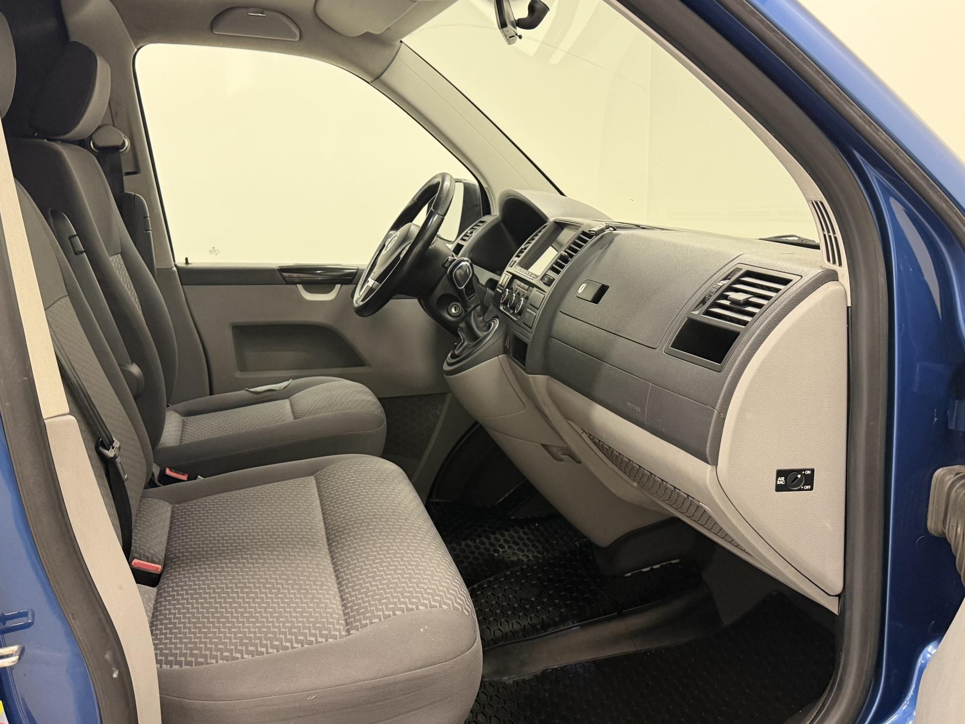 VOLKSWAGEN Transporter 2013