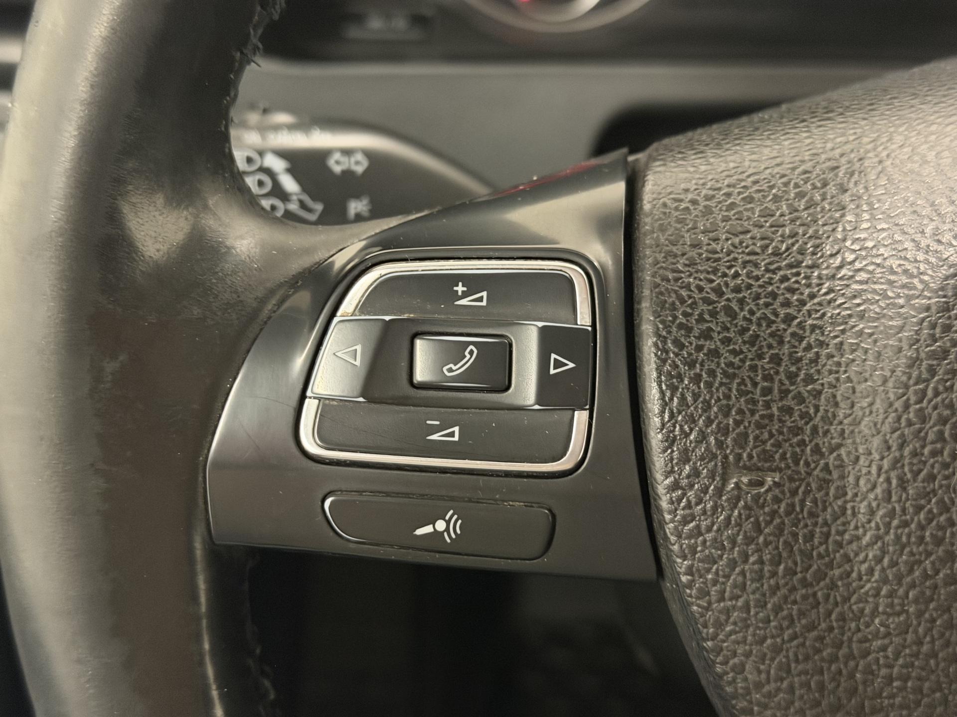 VOLKSWAGEN Transporter 2013