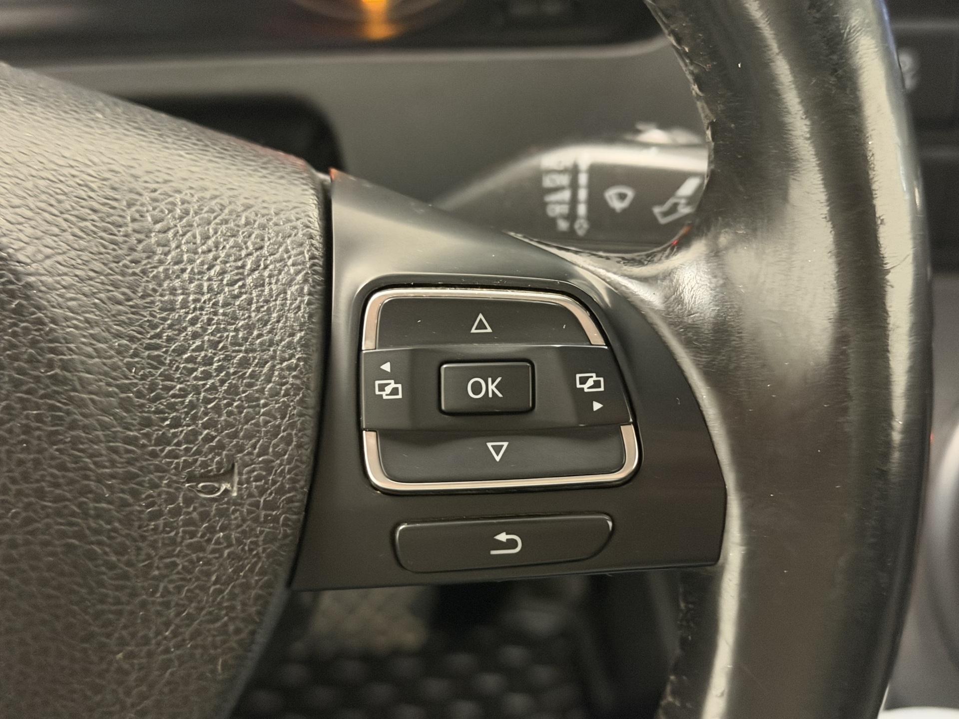 VOLKSWAGEN Transporter 2013