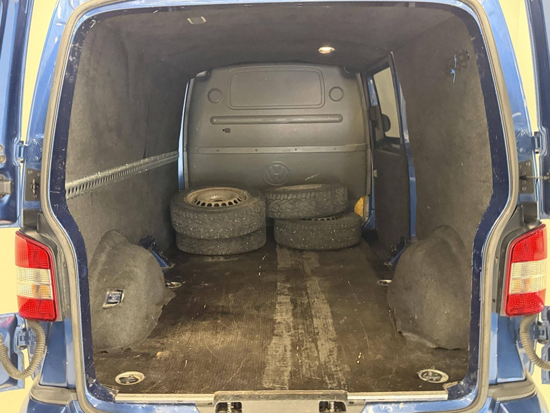 VOLKSWAGEN Transporter 2013