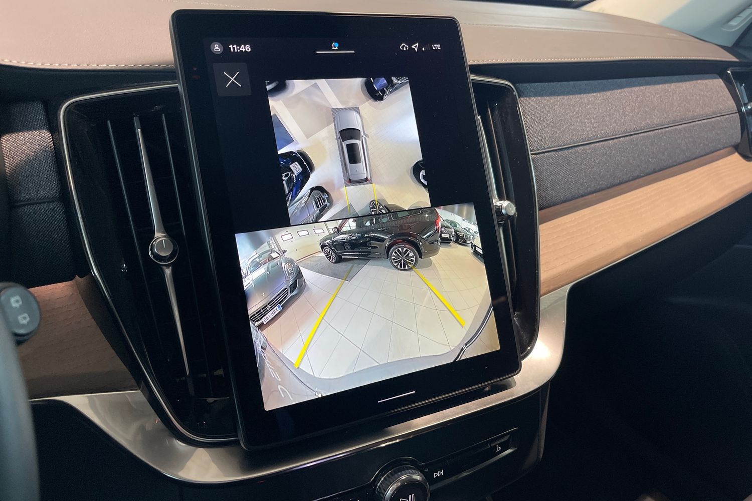 Volvo XC90 17
