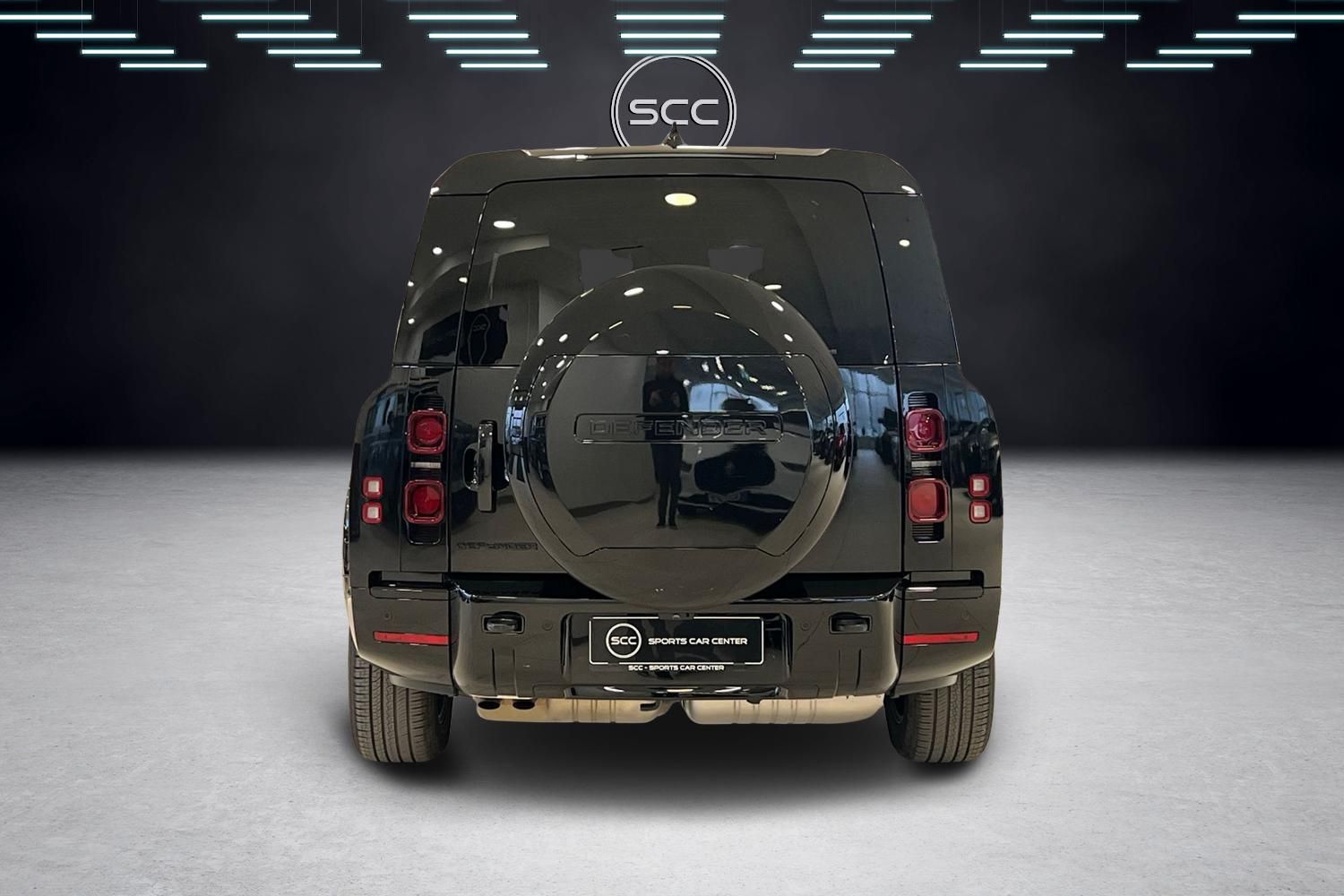 Land Rover Defender 4