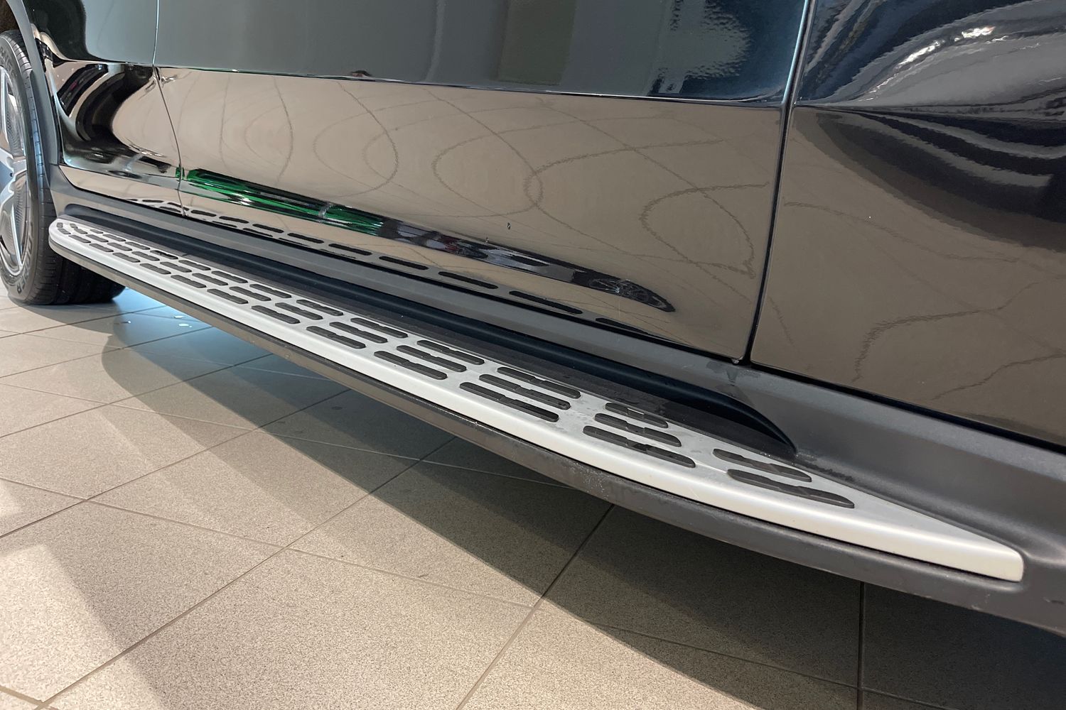 Mercedes-Benz EQE SUV 25