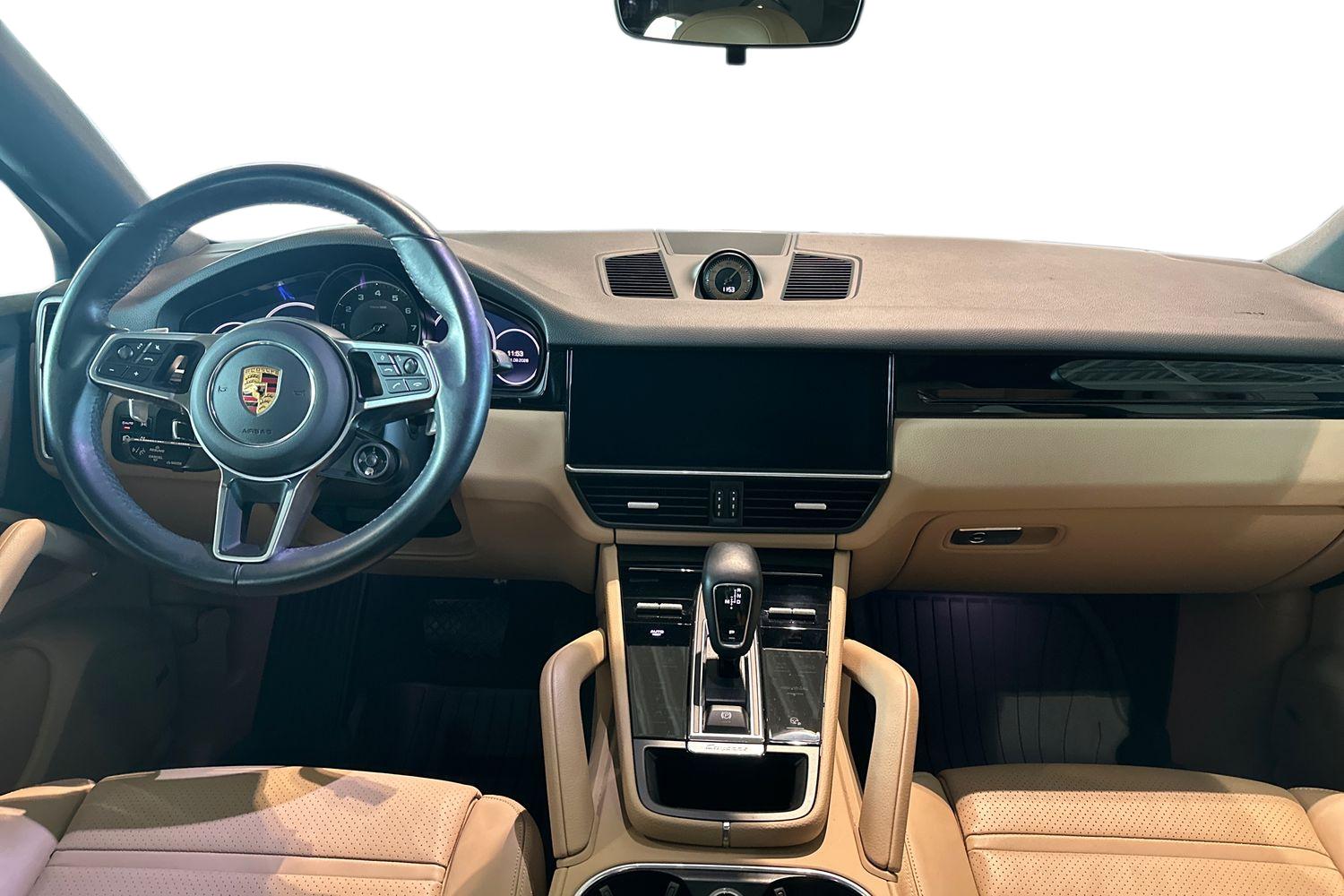 Porsche Cayenne 2021