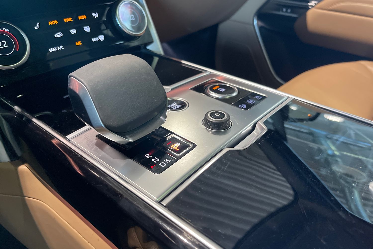 Land Rover Range Rover 2023