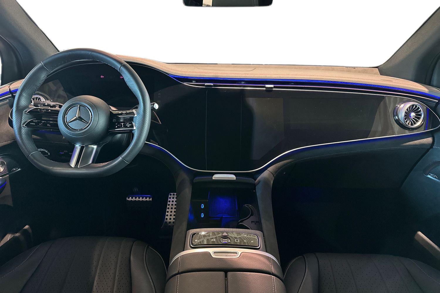 Mercedes-Benz EQE SUV 10