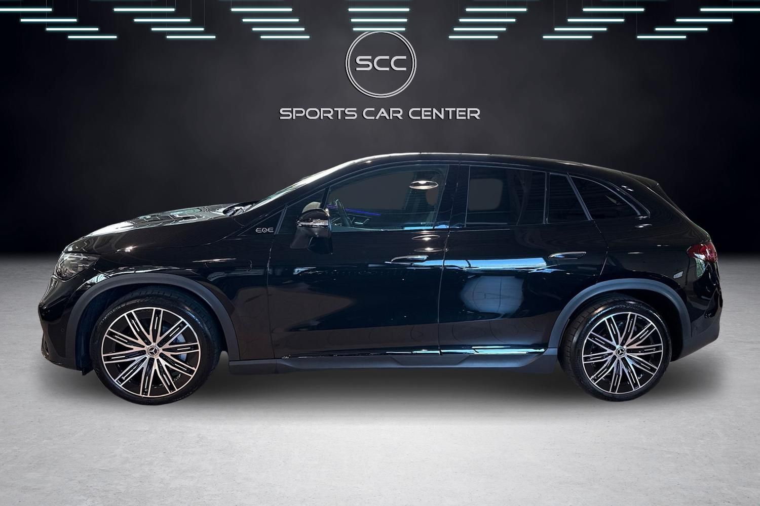 Mercedes-Benz EQE SUV 3