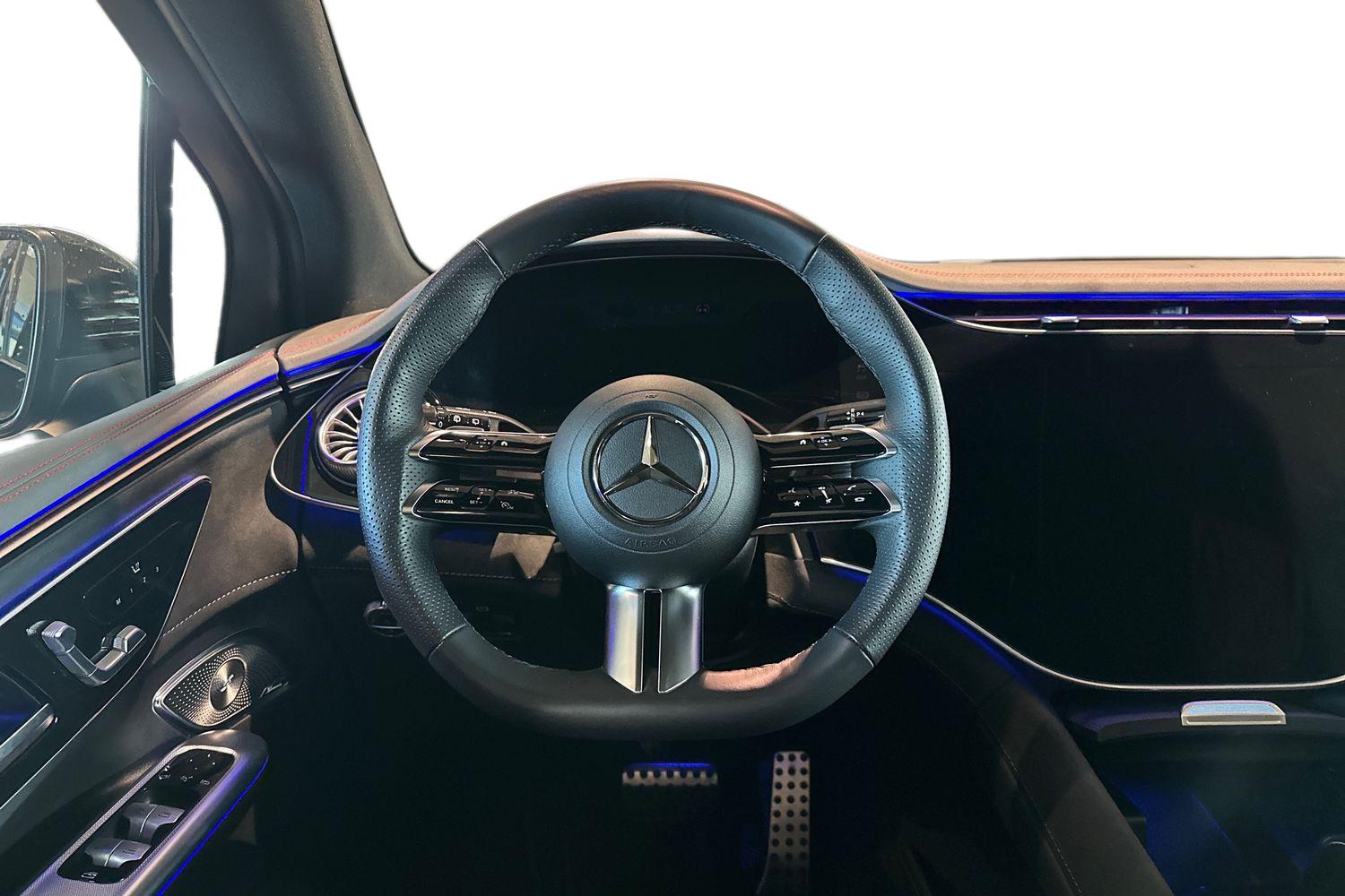 Mercedes-Benz EQE SUV 9