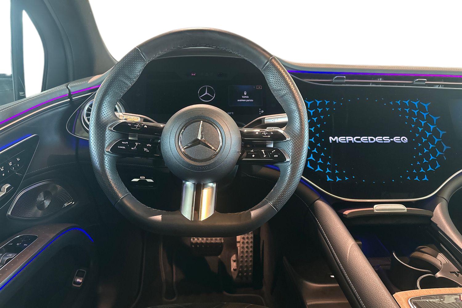 Mercedes-Benz EQS SUV 10