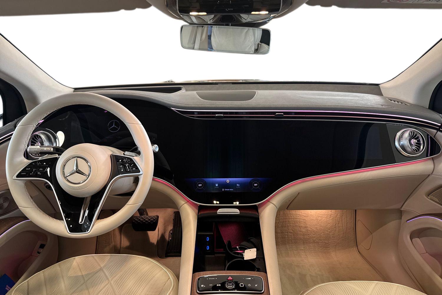 Mercedes-Benz EQS SUV 10