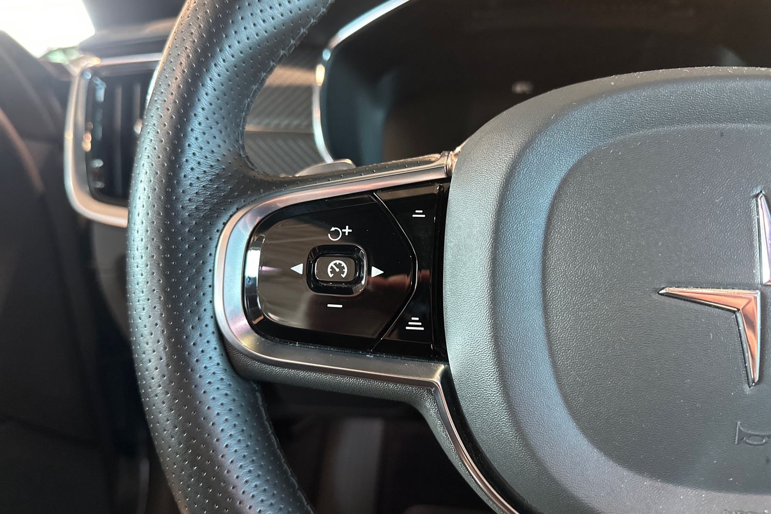 Polestar 1 2021