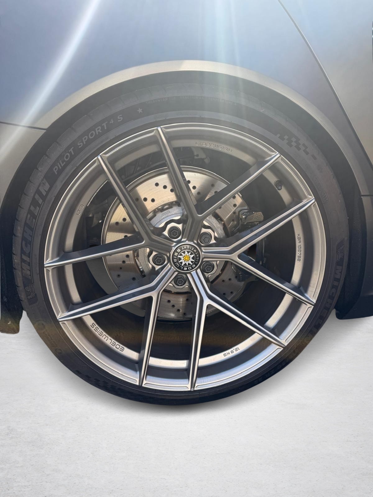 BMW M5 2025