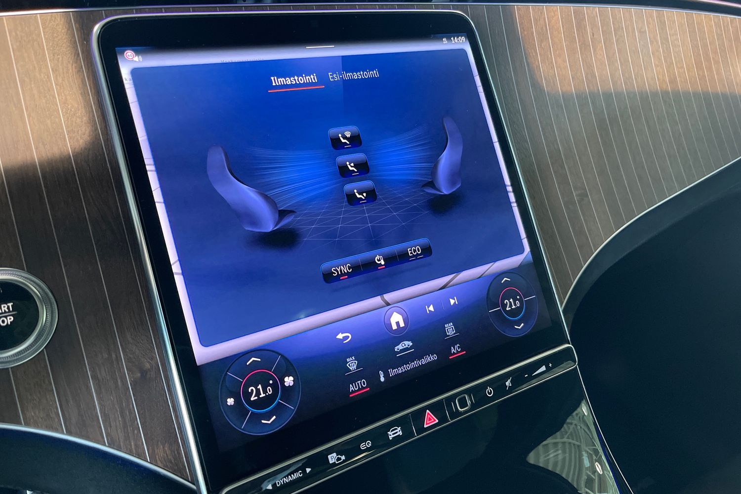 Mercedes-Benz EQE SUV 2023