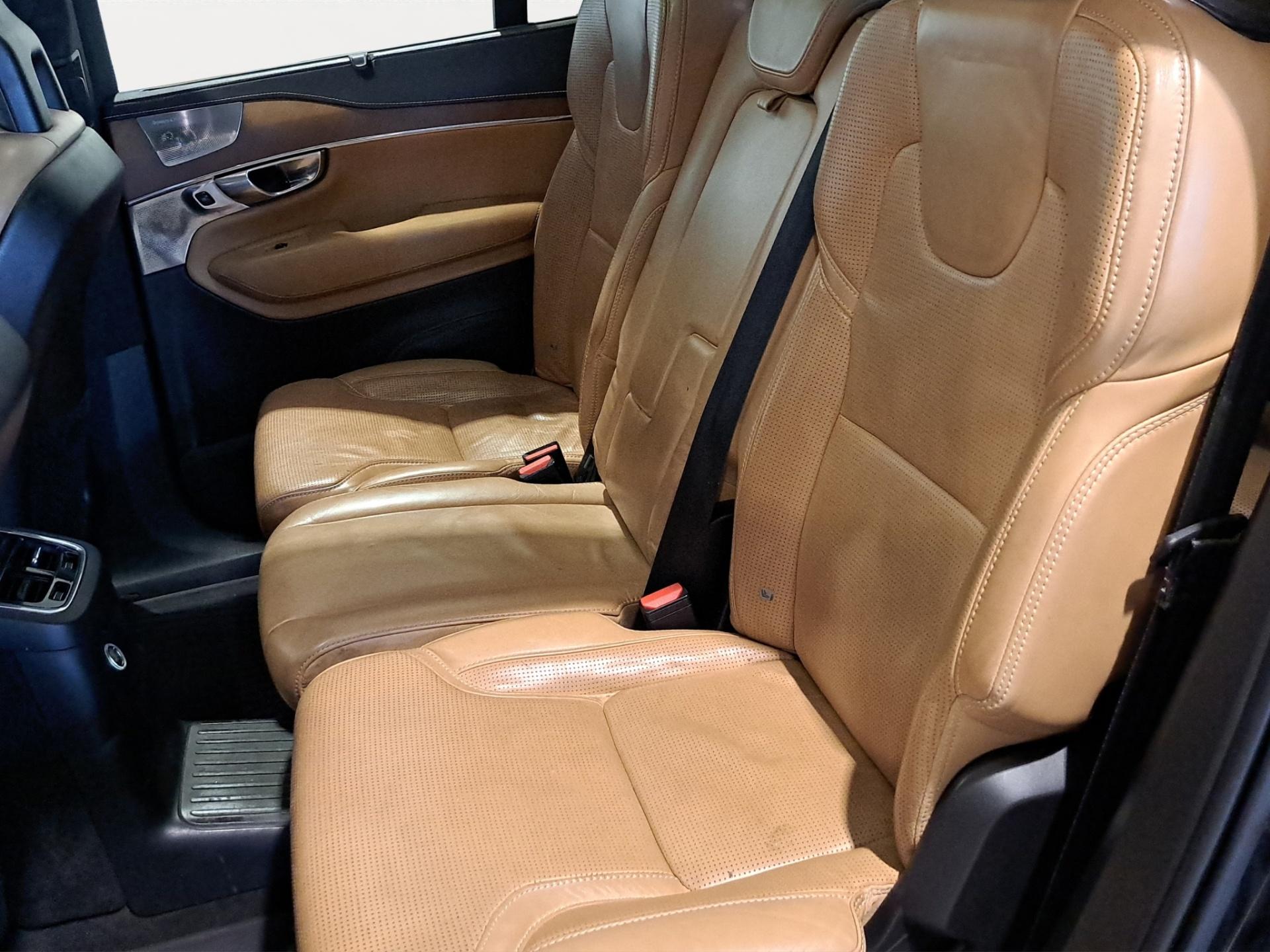VOLVO XC90 13