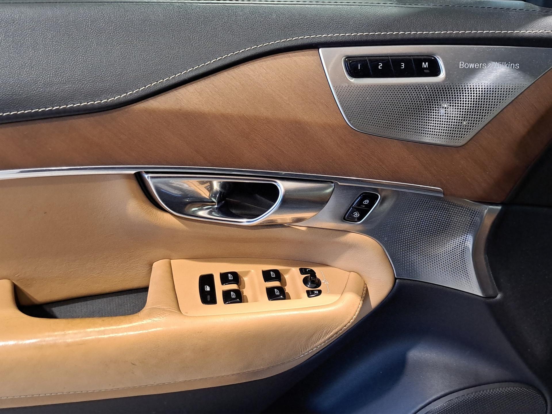 VOLVO XC90 14