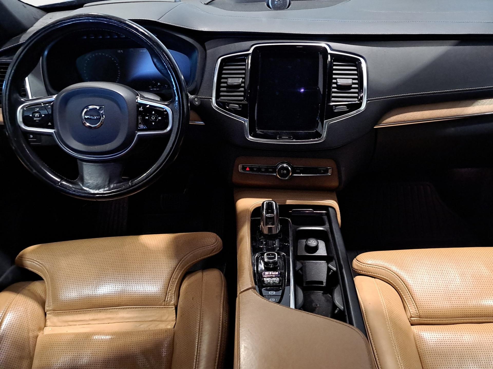 VOLVO XC90 5