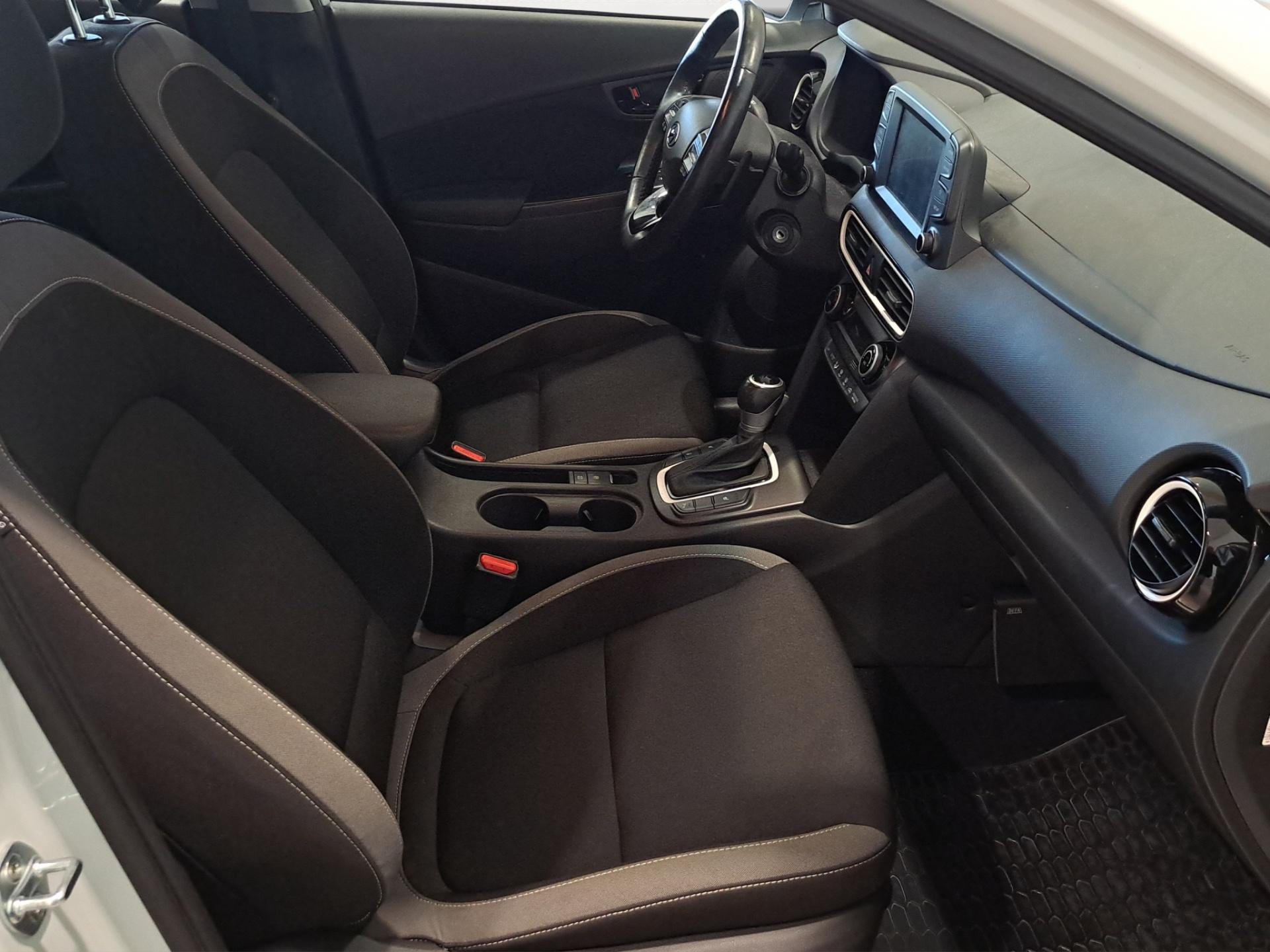 HYUNDAI Kona 6
