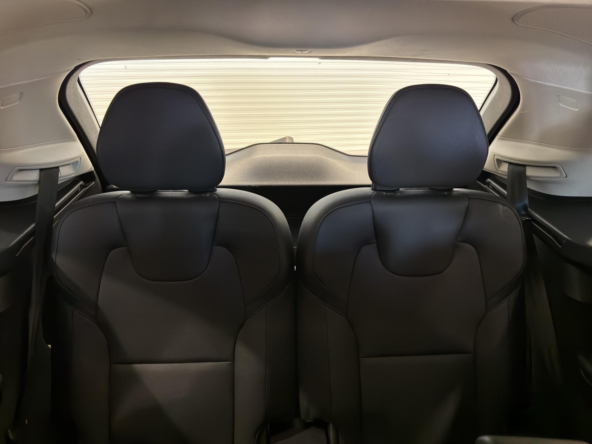 VOLVO XC90 12