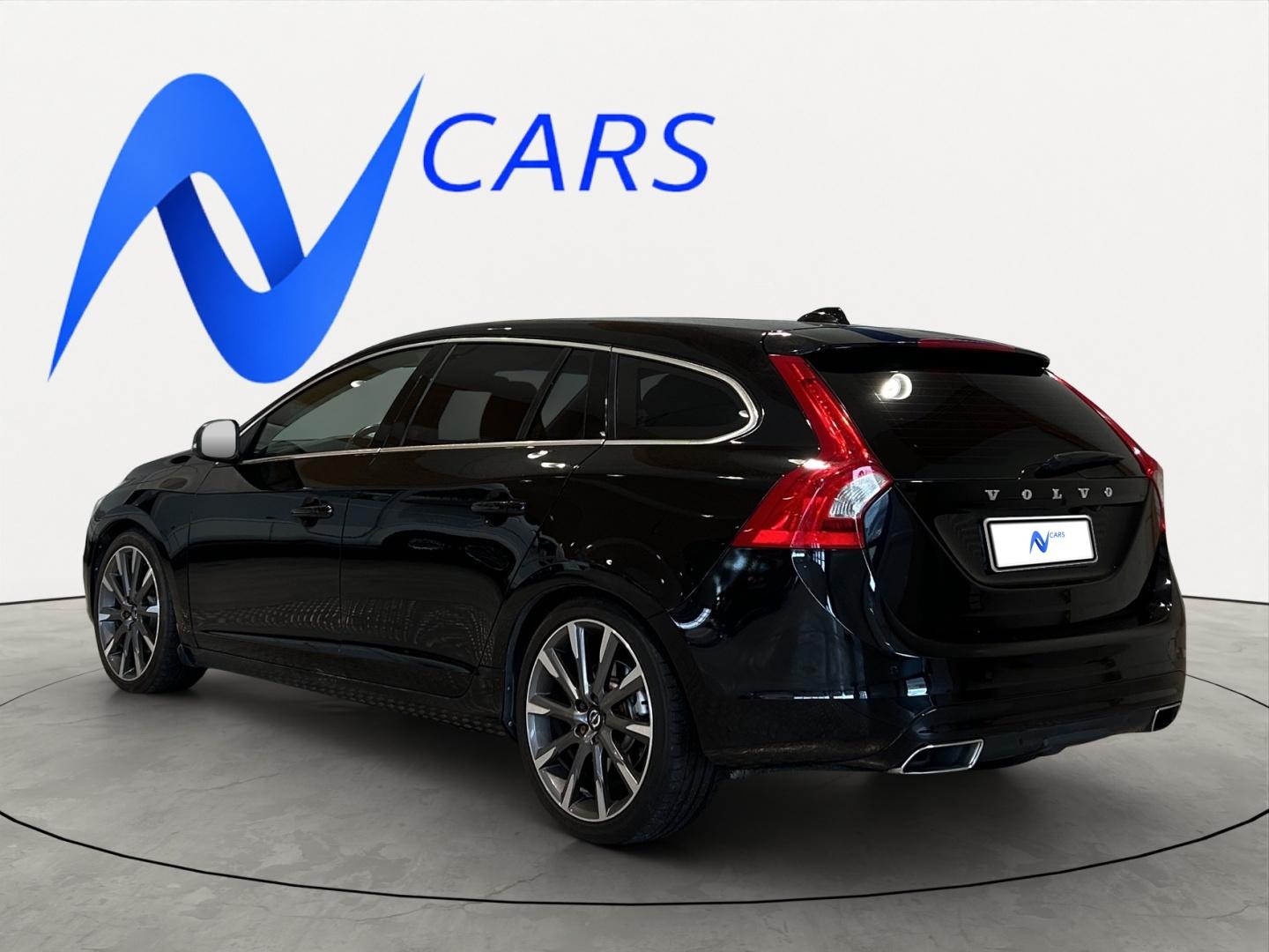 VOLVO V60 3