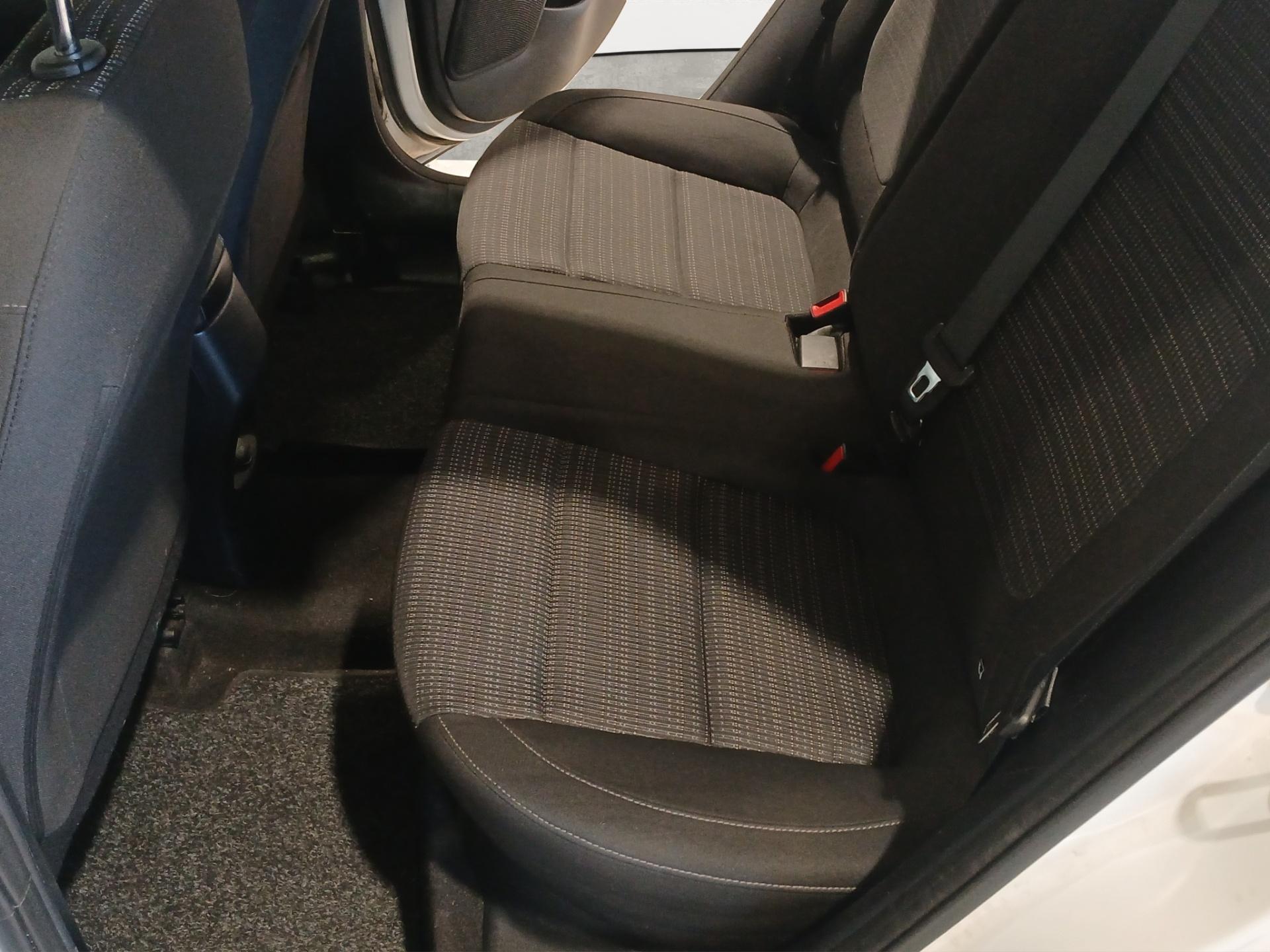 KIA Stonic 6