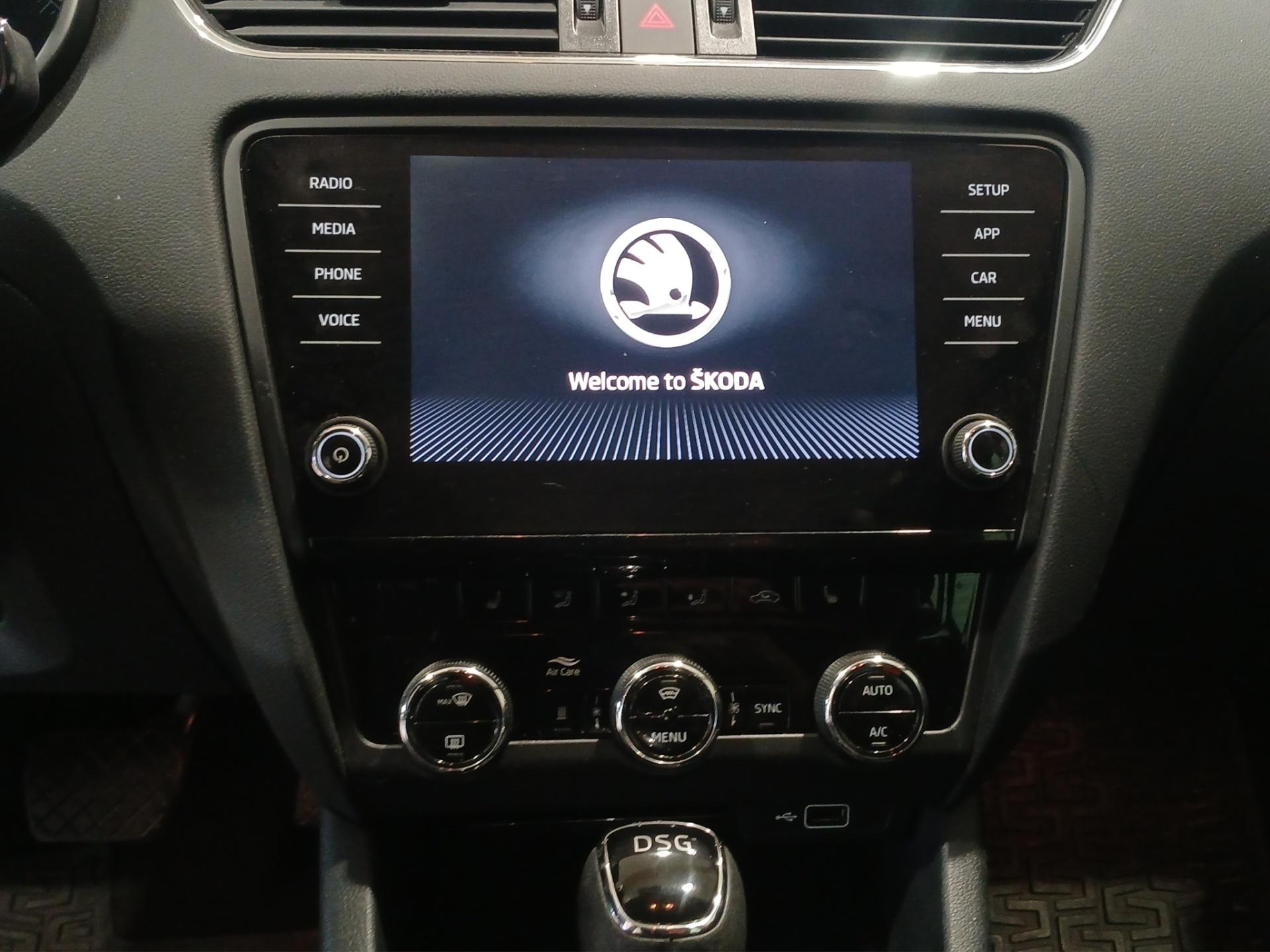 SKODA Octavia 24