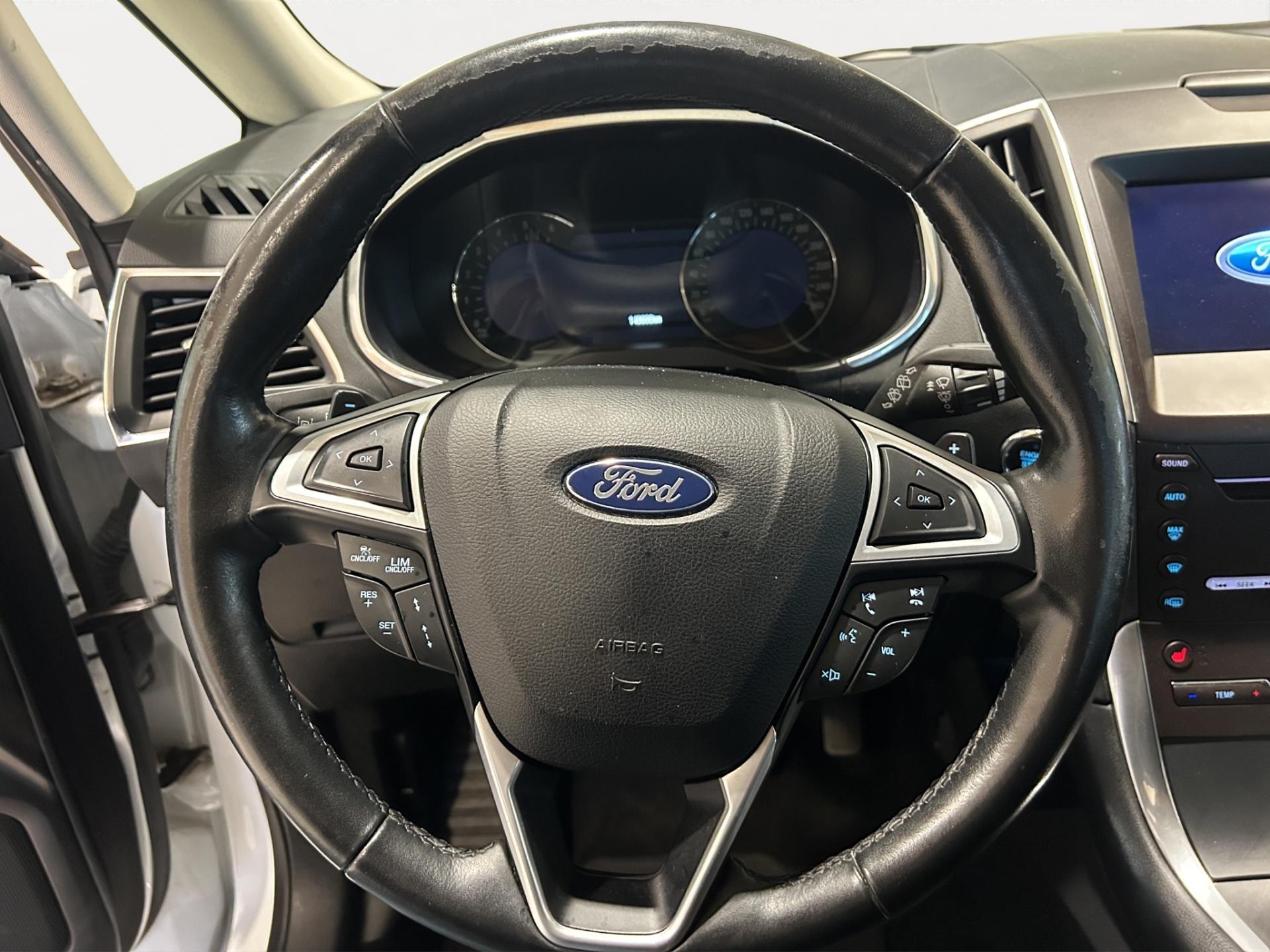 FORD S-MAX 10