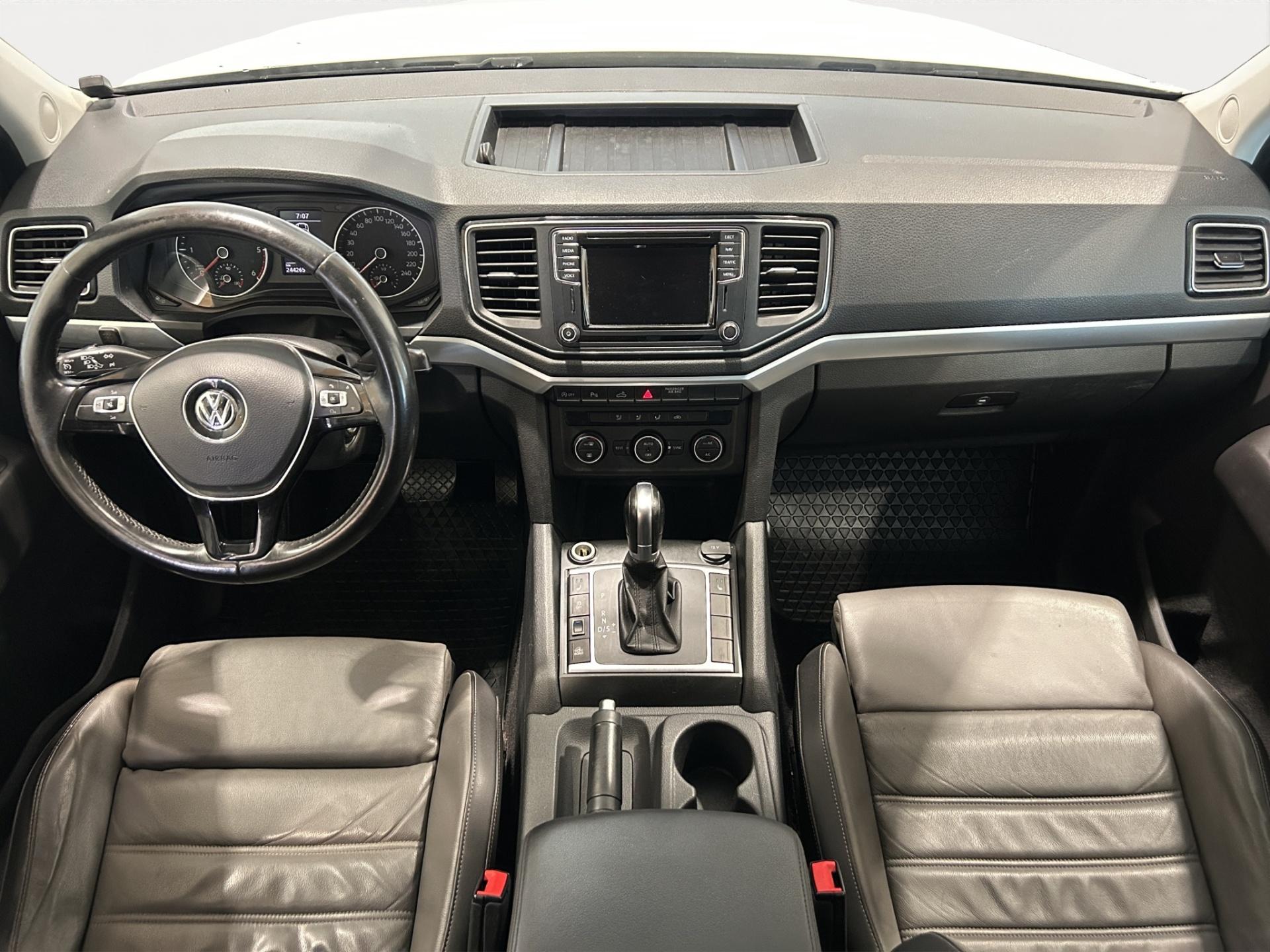 VOLKSWAGEN Amarok 19