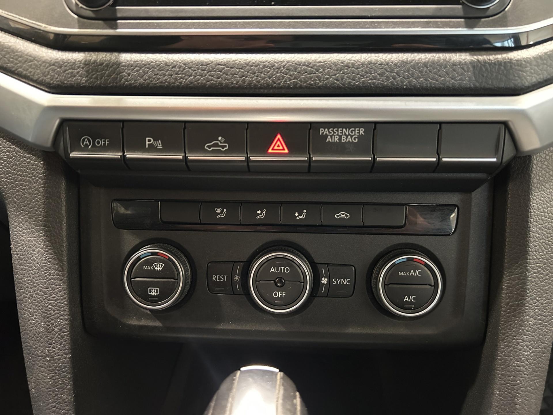 VOLKSWAGEN Amarok 23
