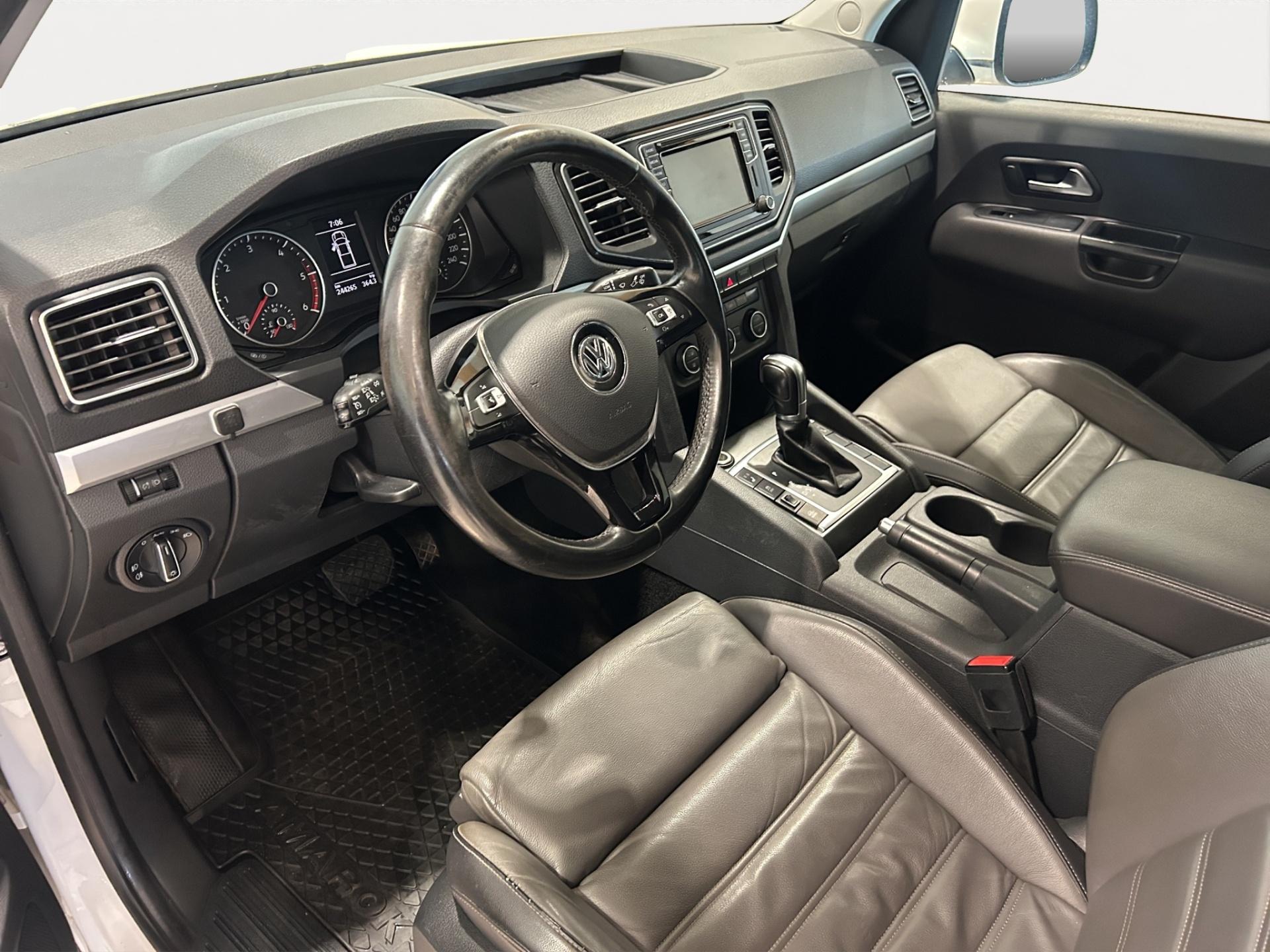 VOLKSWAGEN Amarok 24