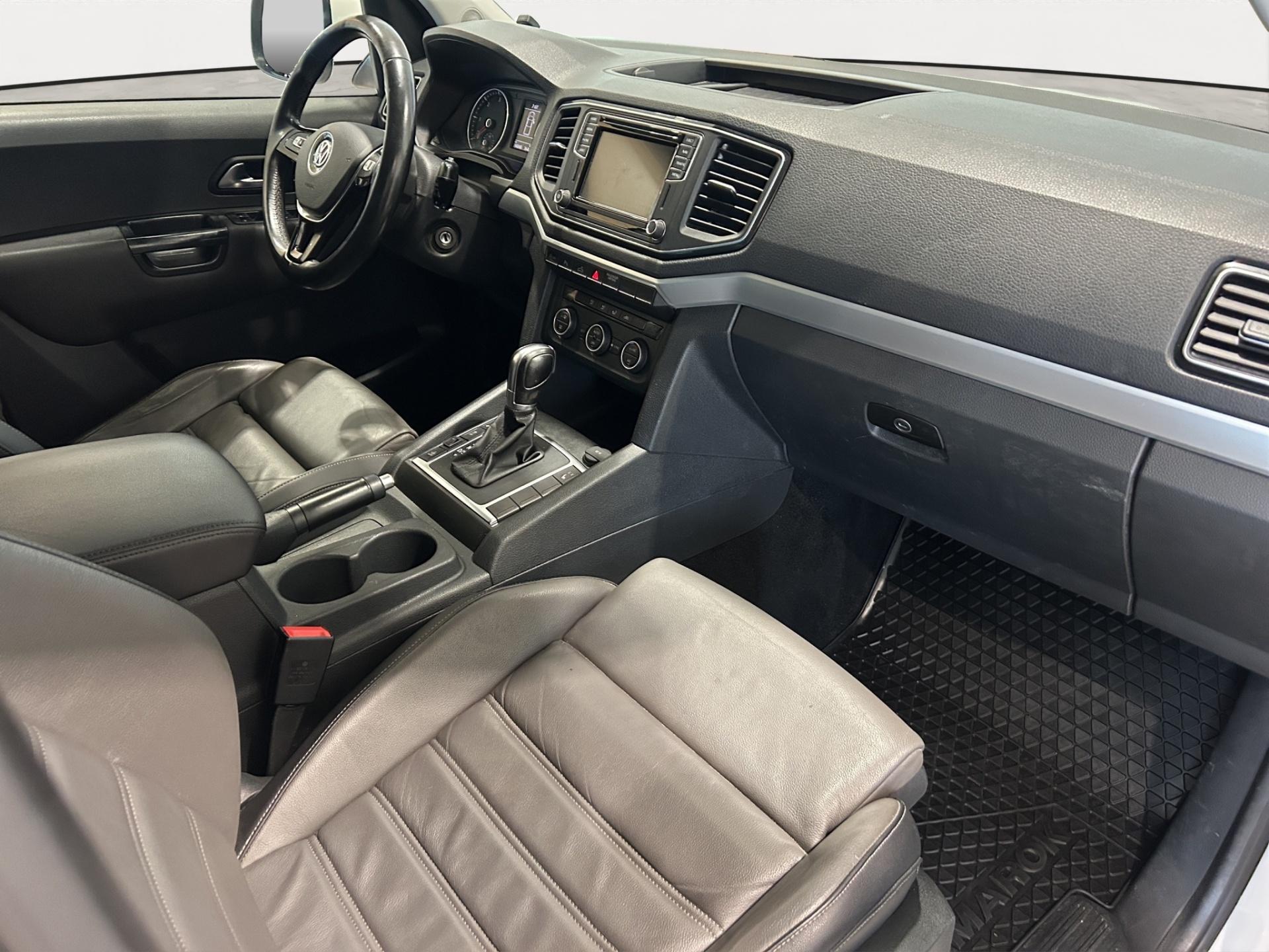 VOLKSWAGEN Amarok 18