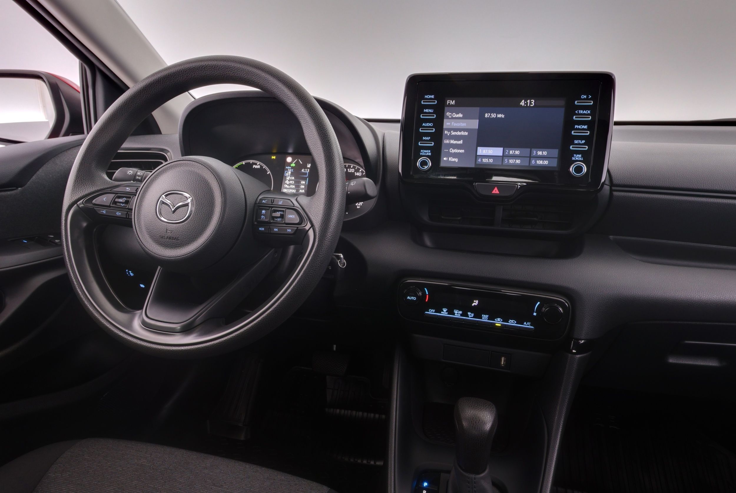 Mazda 2 2022