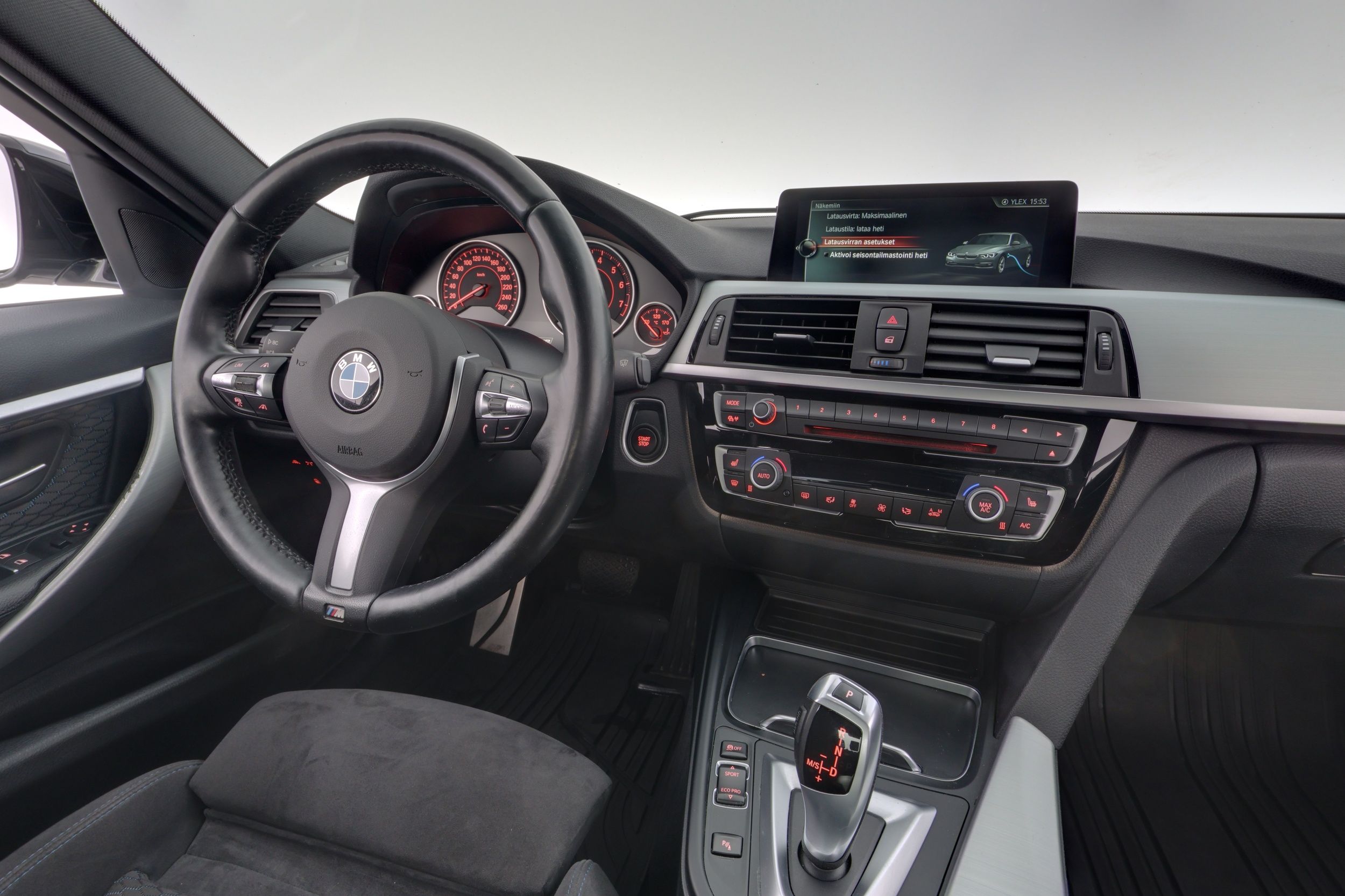 BMW 330 2017